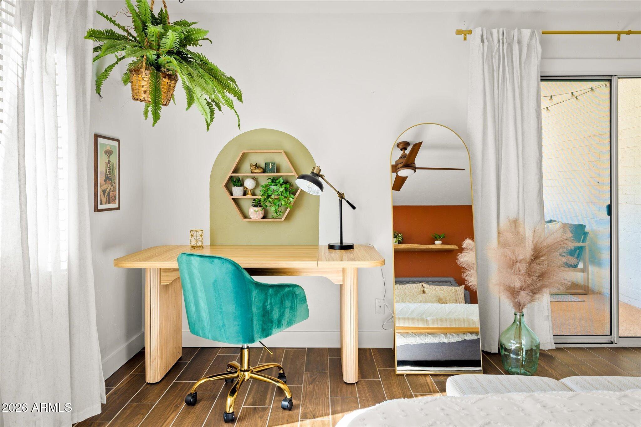 DOBSON WOODS - Residential