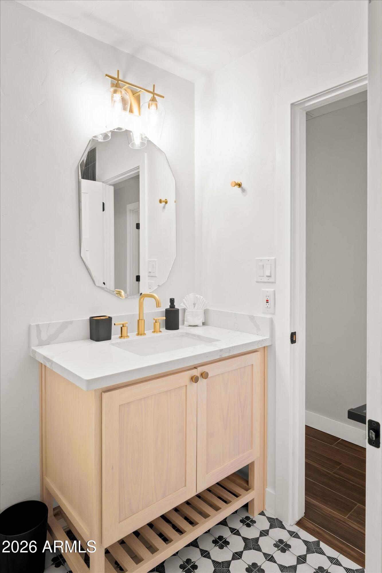 DOBSON WOODS - Residential