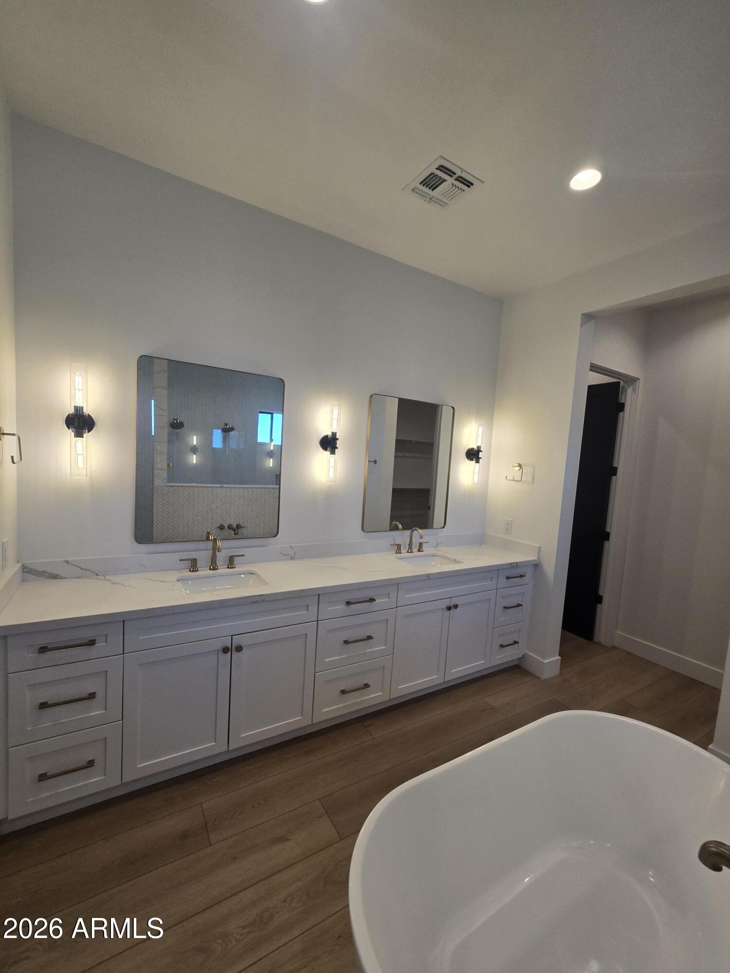 RUSSELL RANCH PHASE 3 REPLAT - Residential