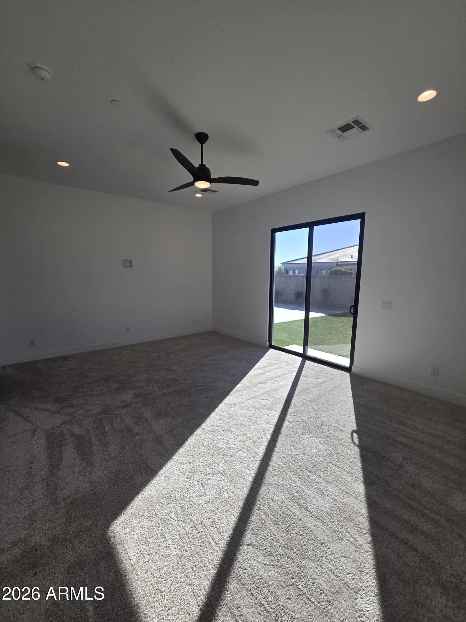 RUSSELL RANCH PHASE 3 REPLAT - Residential