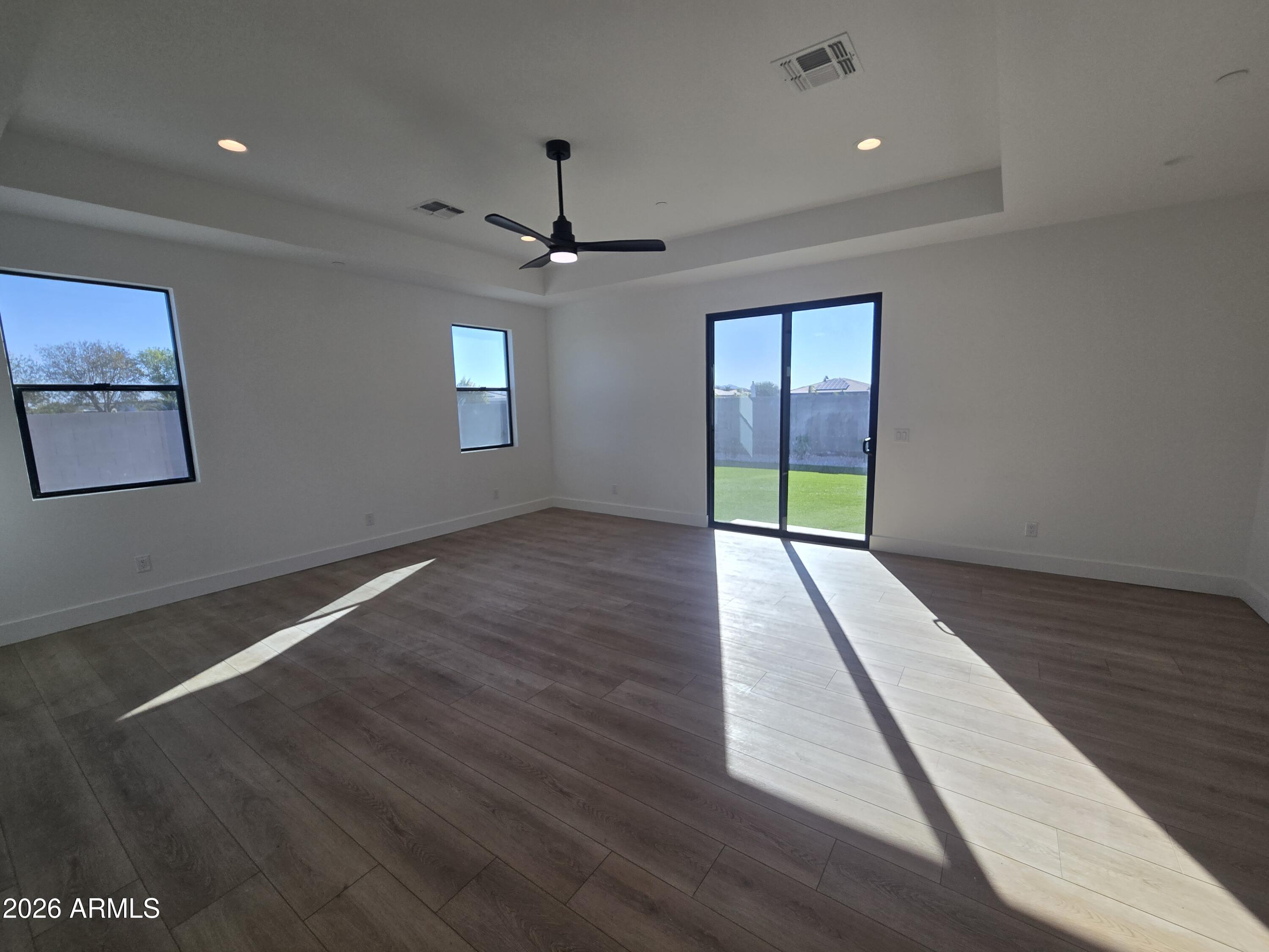 RUSSELL RANCH PHASE 3 REPLAT - Residential