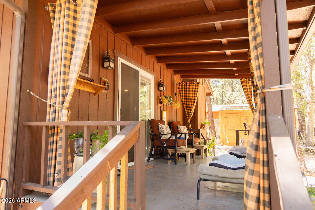 COOL PINES - Residential