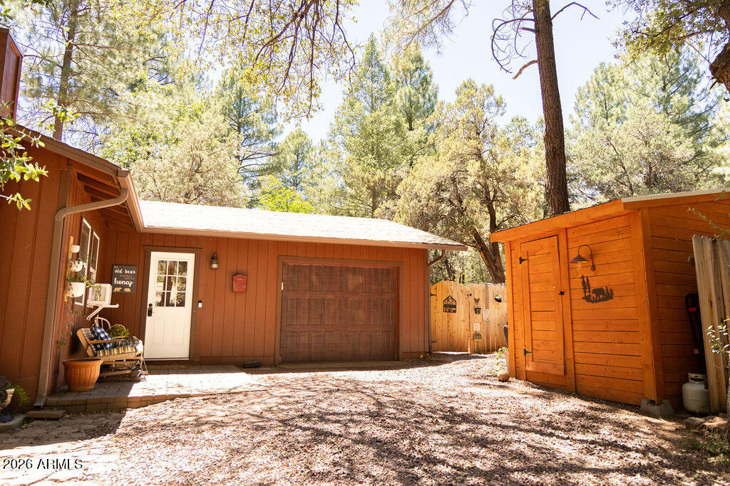COOL PINES - Residential