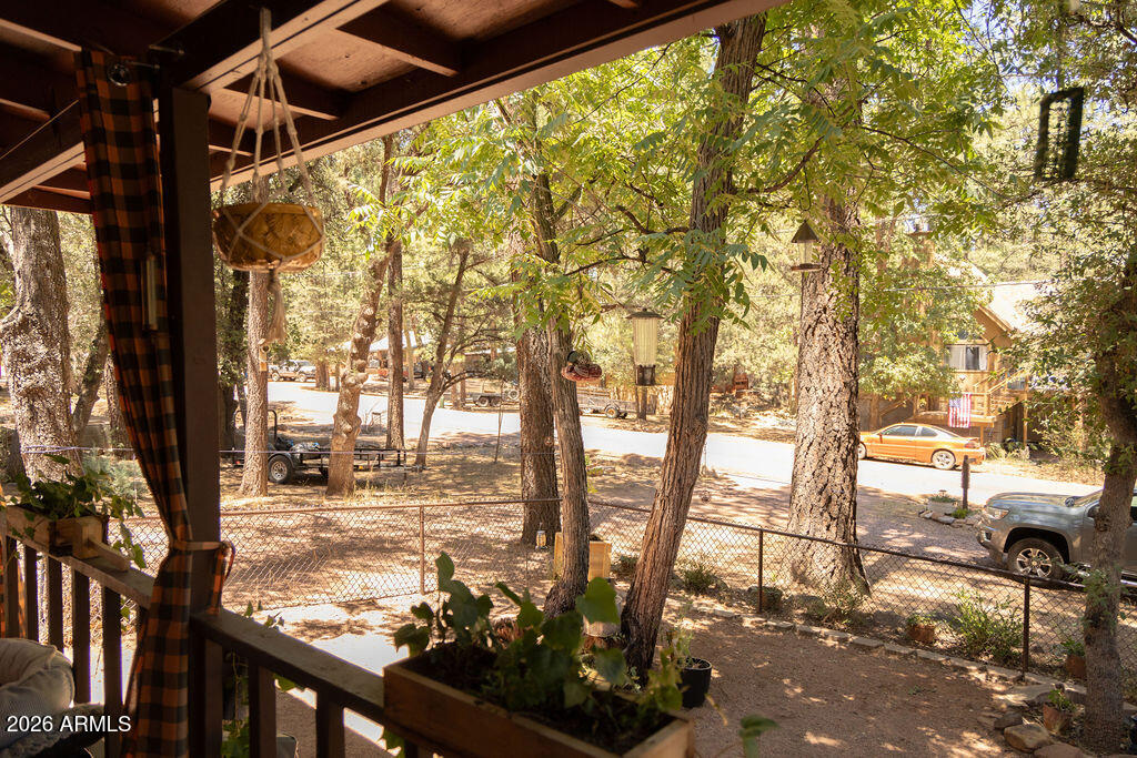 COOL PINES - Residential