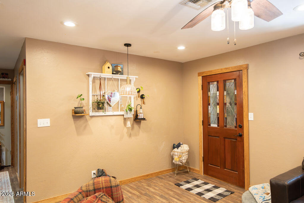 COOL PINES - Residential