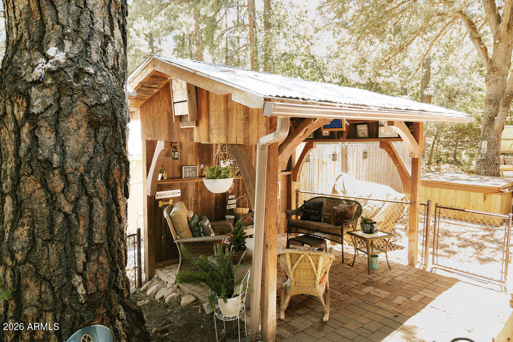 COOL PINES - Residential