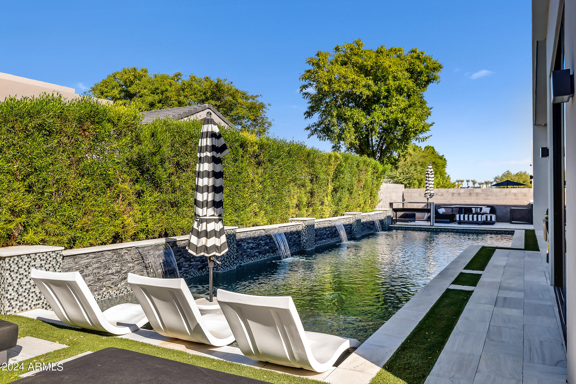 RITZ-CARLTON PARCEL B - Residential