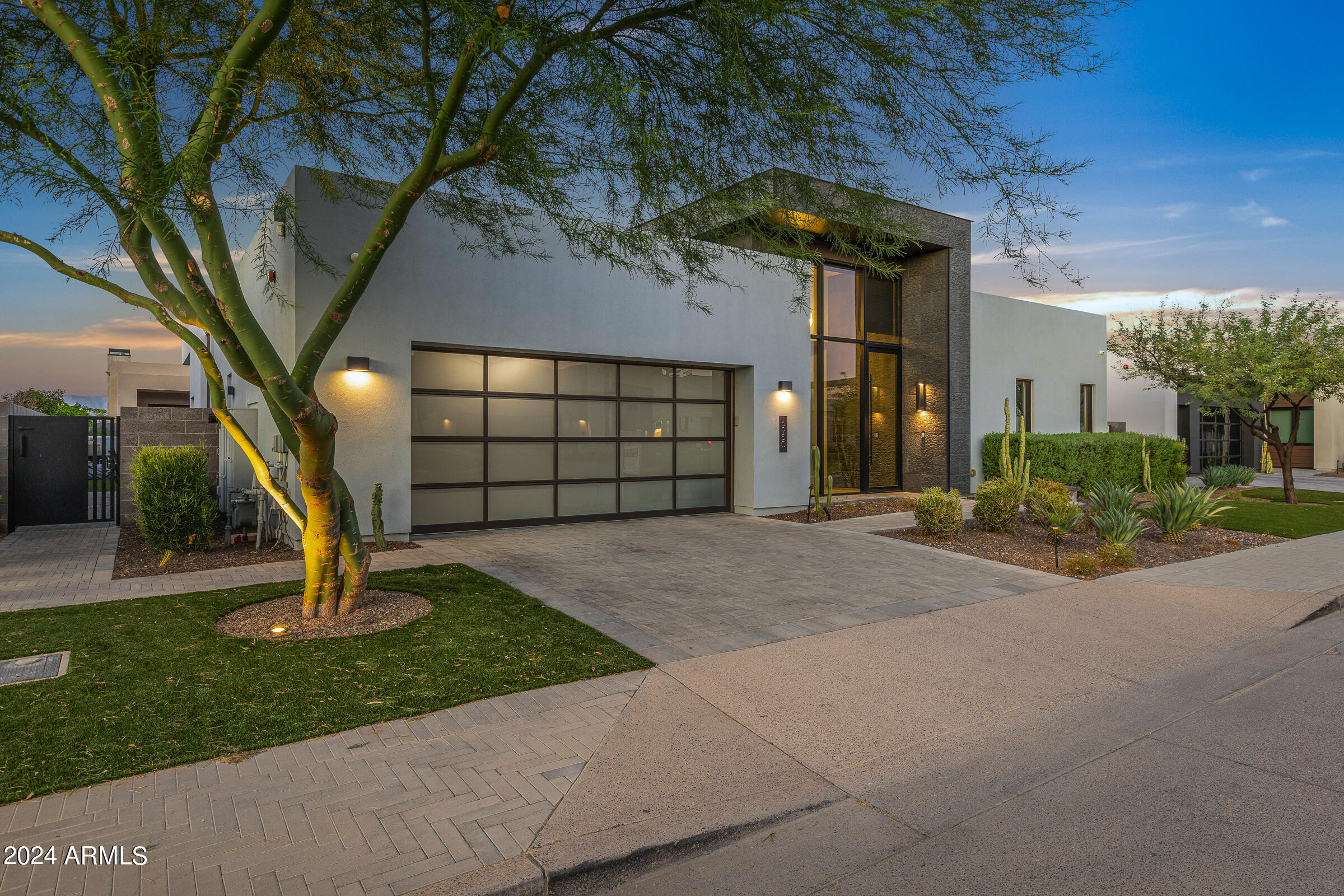 RITZ-CARLTON PARCEL B - Residential