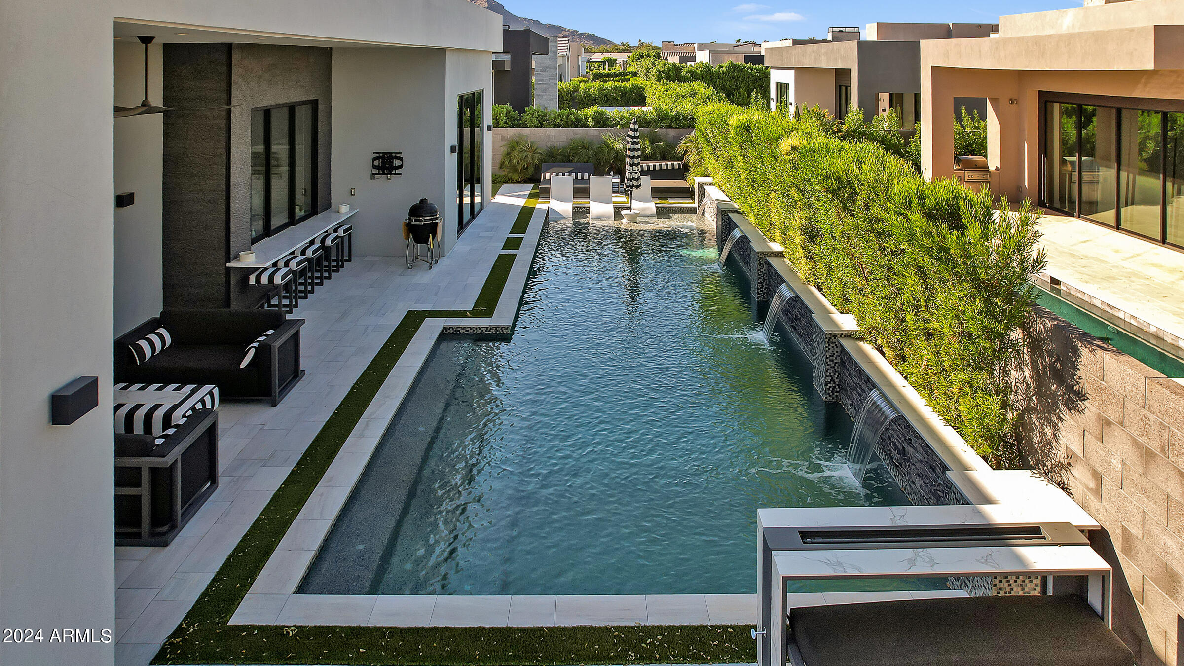 RITZ-CARLTON PARCEL B - Residential