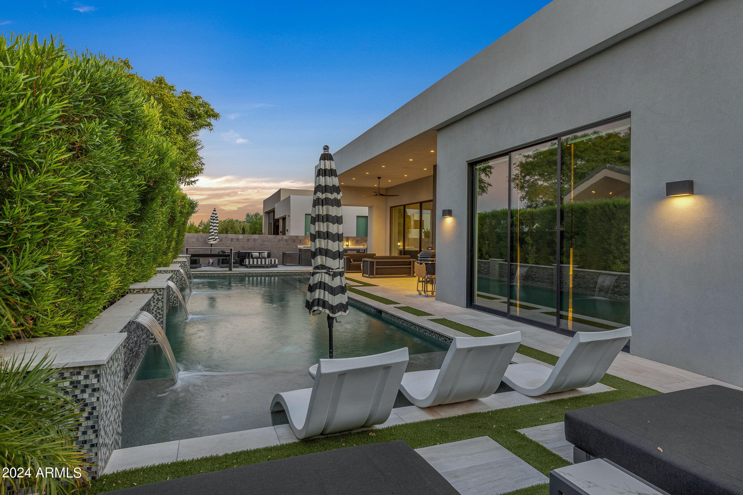 RITZ-CARLTON PARCEL B - Residential