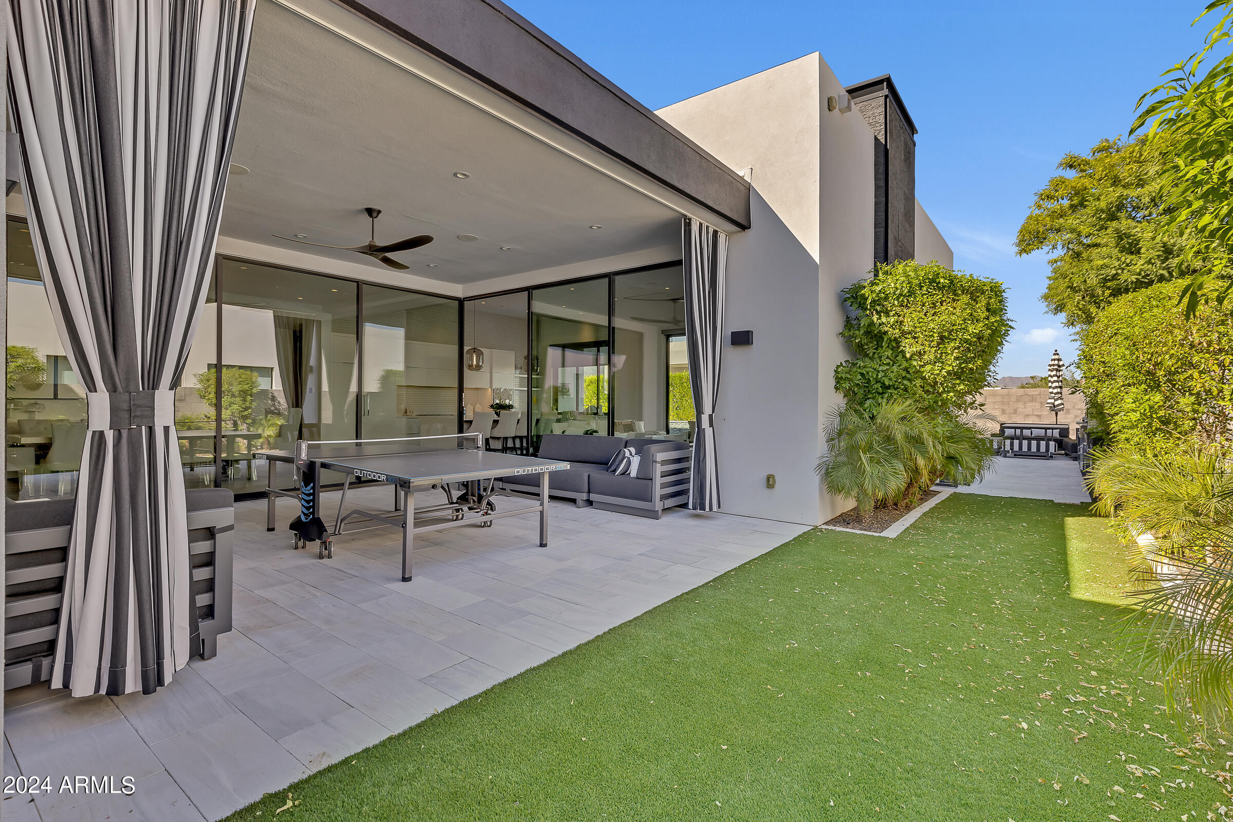 RITZ-CARLTON PARCEL B - Residential