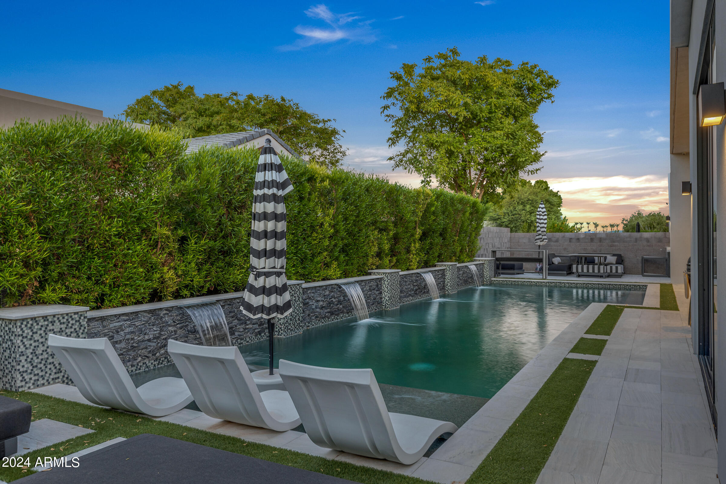 RITZ-CARLTON PARCEL B - Residential