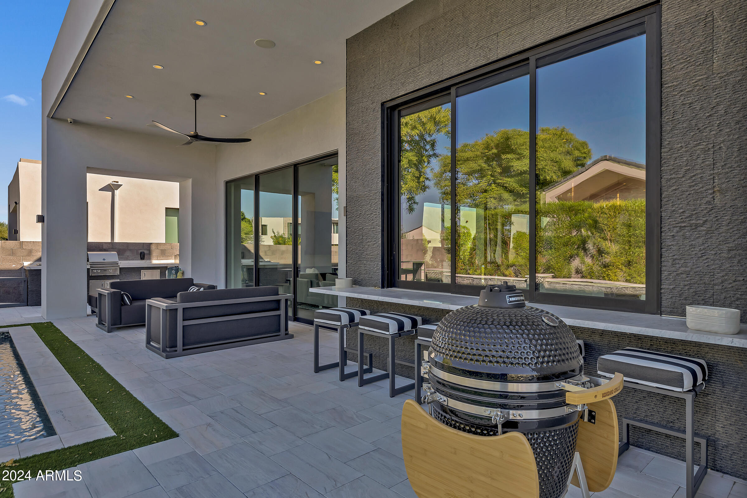 RITZ-CARLTON PARCEL B - Residential