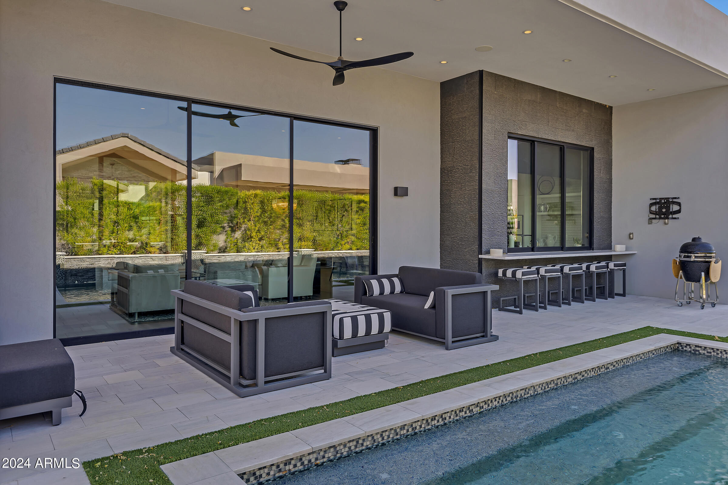 RITZ-CARLTON PARCEL B - Residential