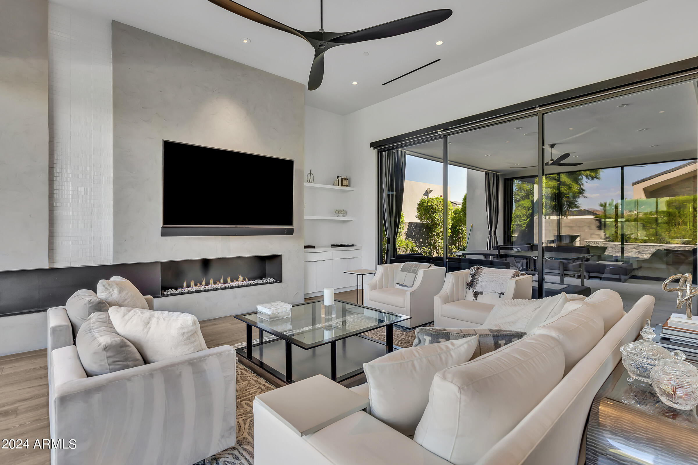 RITZ-CARLTON PARCEL B - Residential