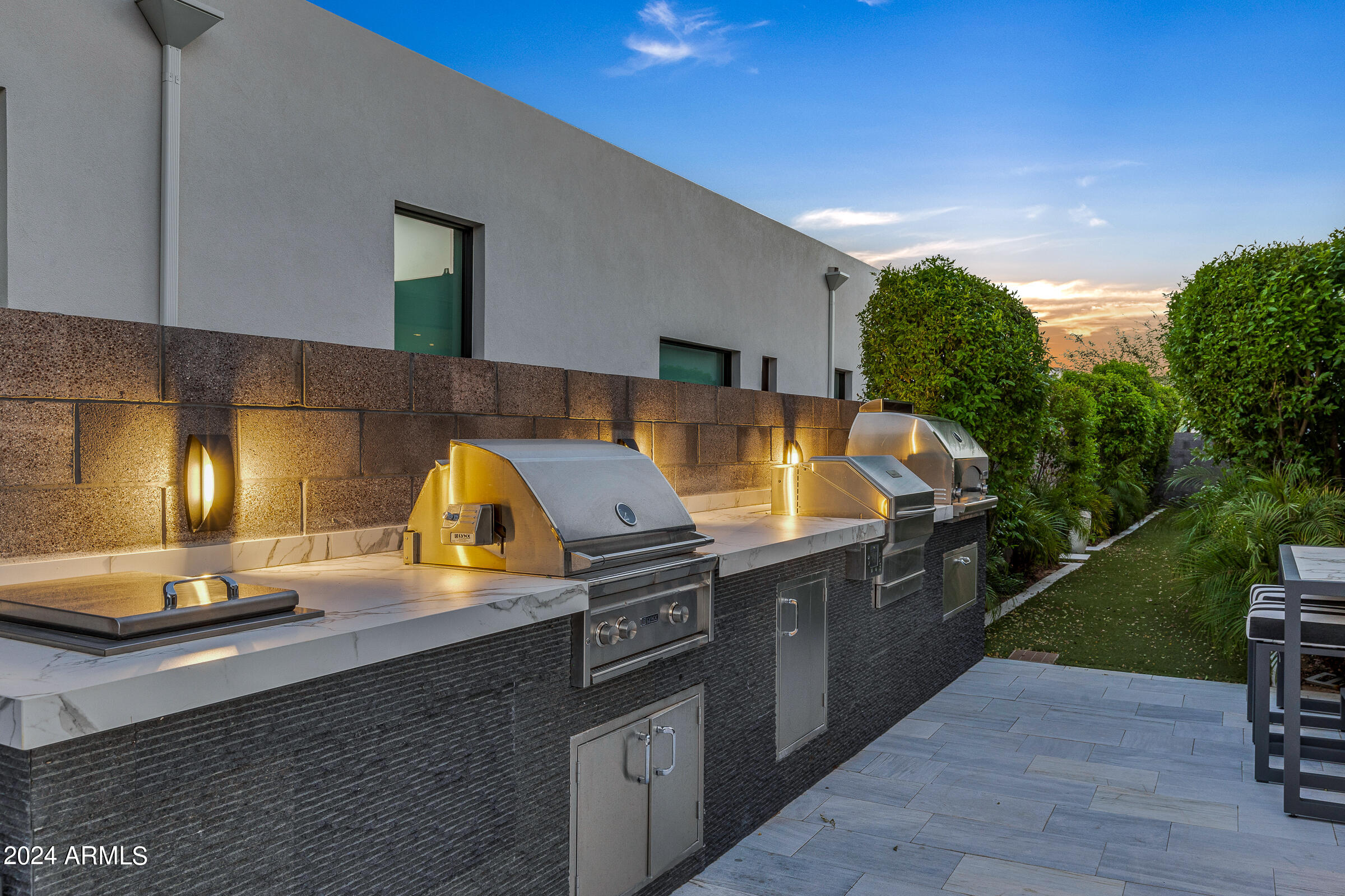 RITZ-CARLTON PARCEL B - Residential