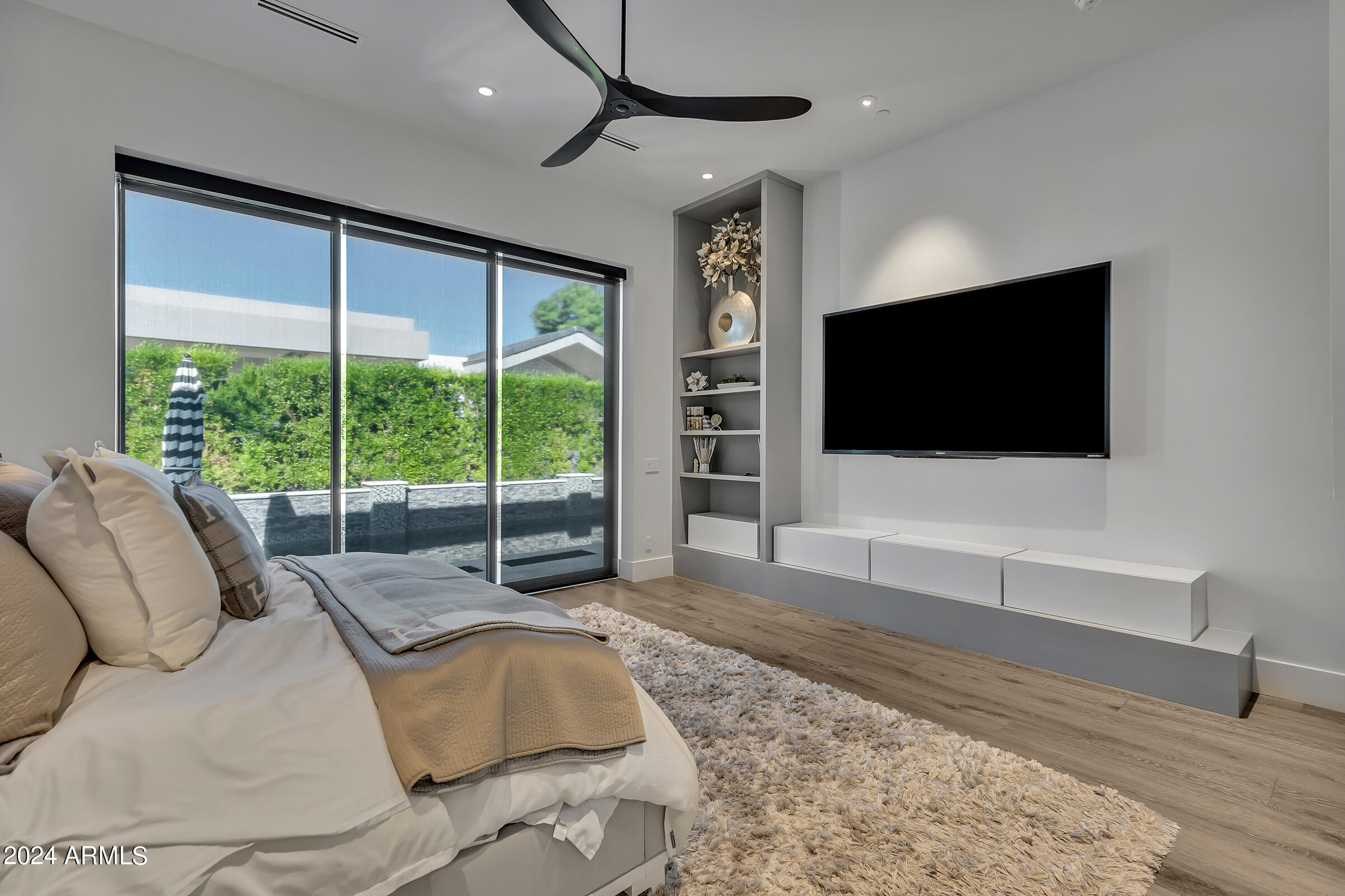 RITZ-CARLTON PARCEL B - Residential