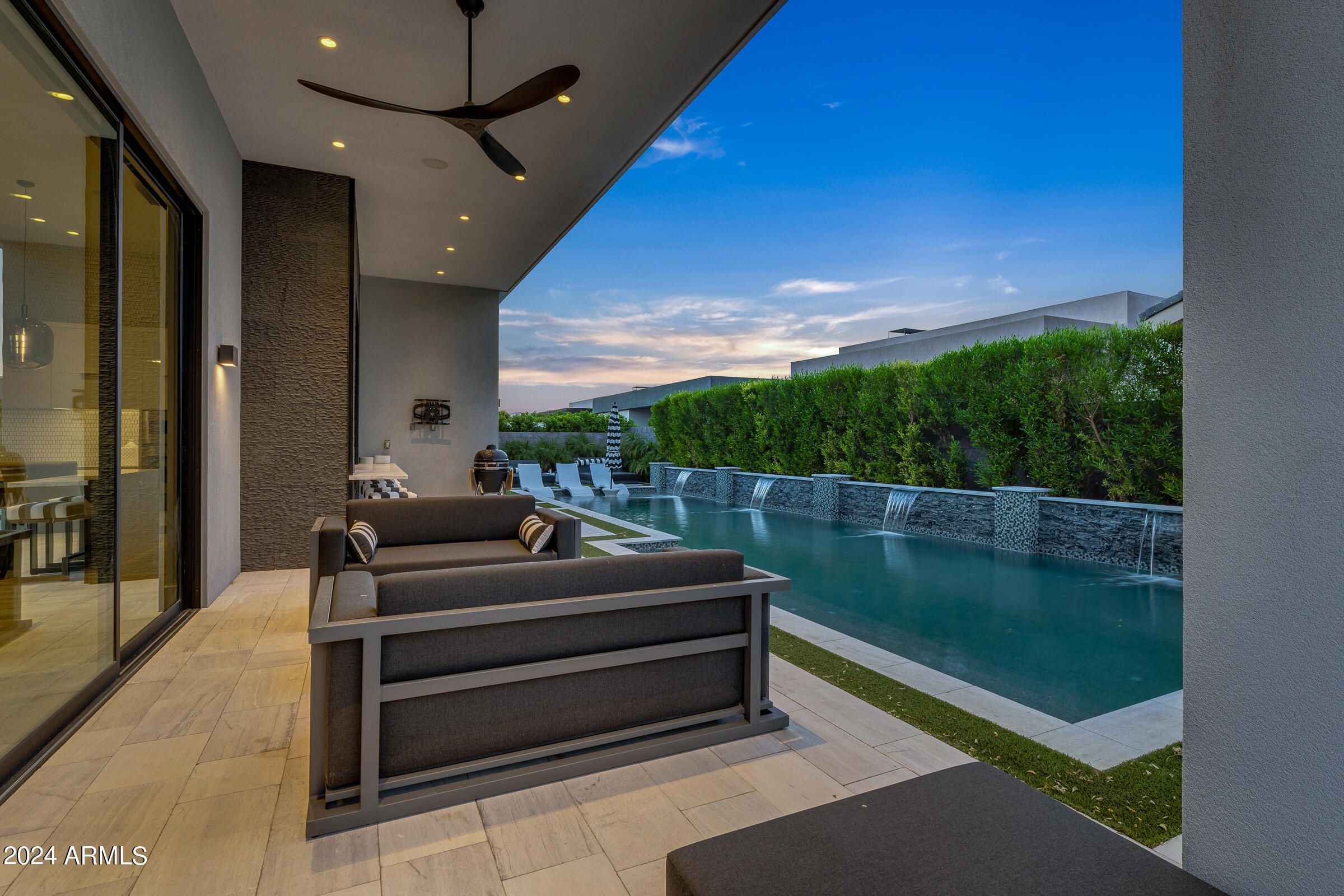 RITZ-CARLTON PARCEL B - Residential