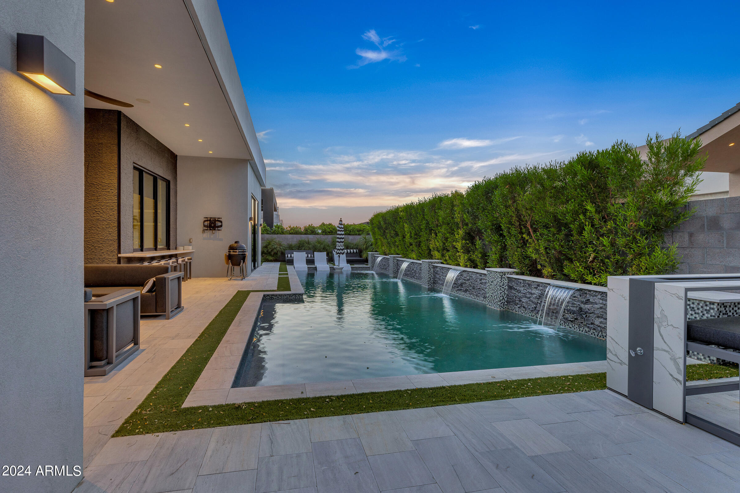 RITZ-CARLTON PARCEL B - Residential