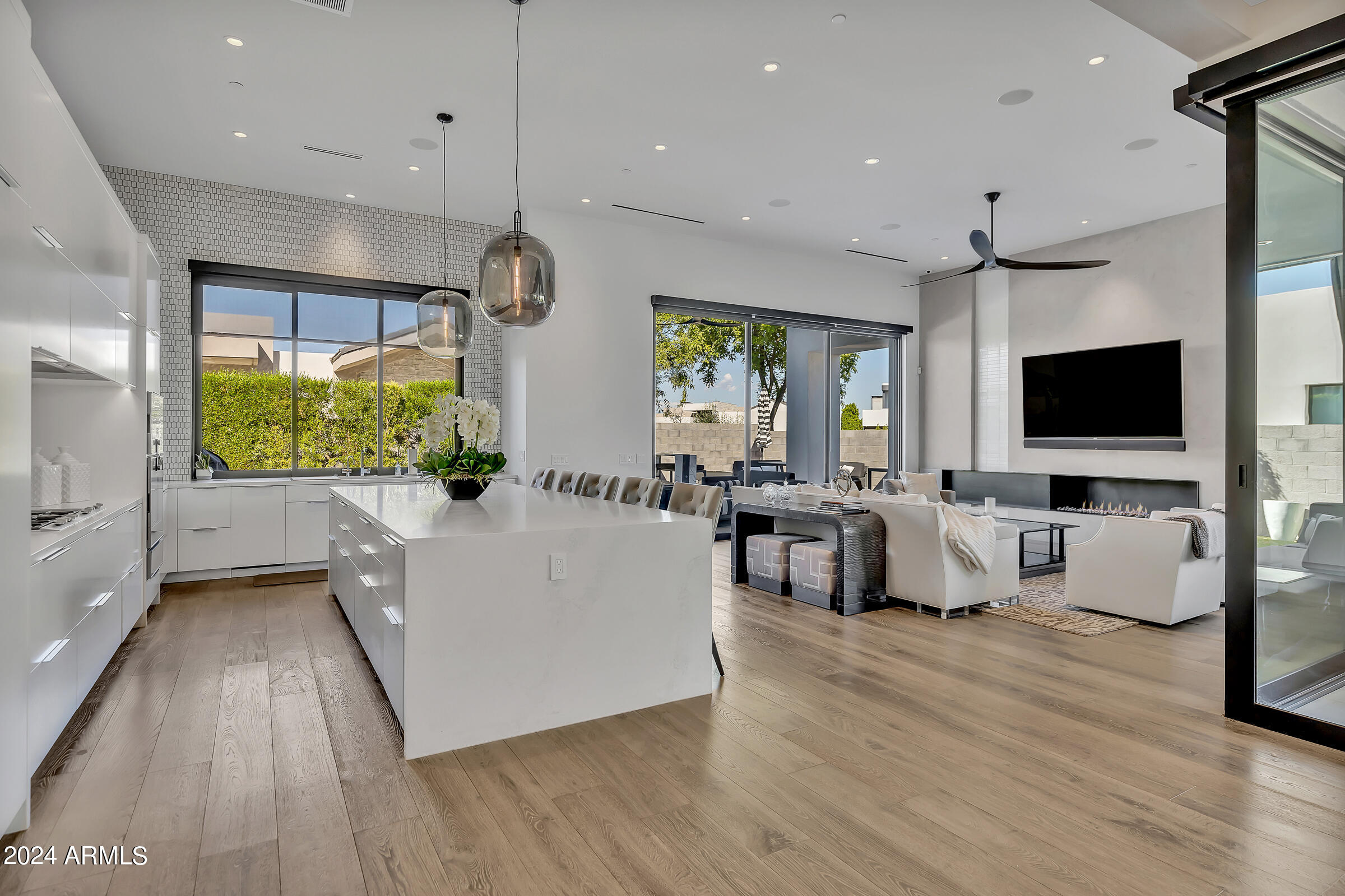 RITZ-CARLTON PARCEL B - Residential