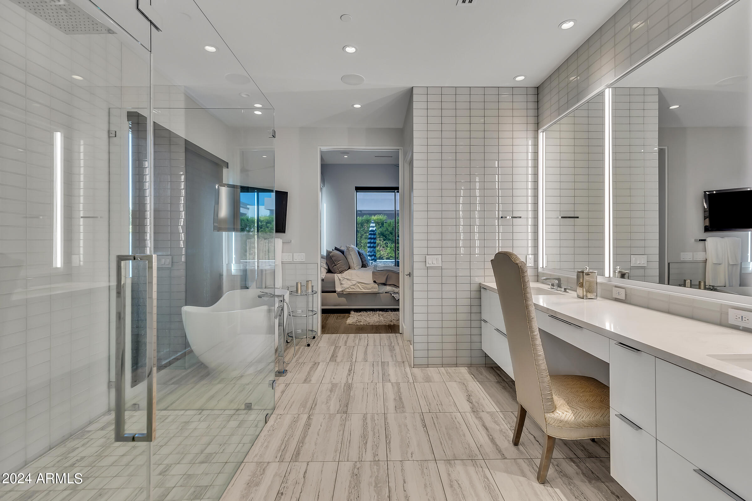 RITZ-CARLTON PARCEL B - Residential