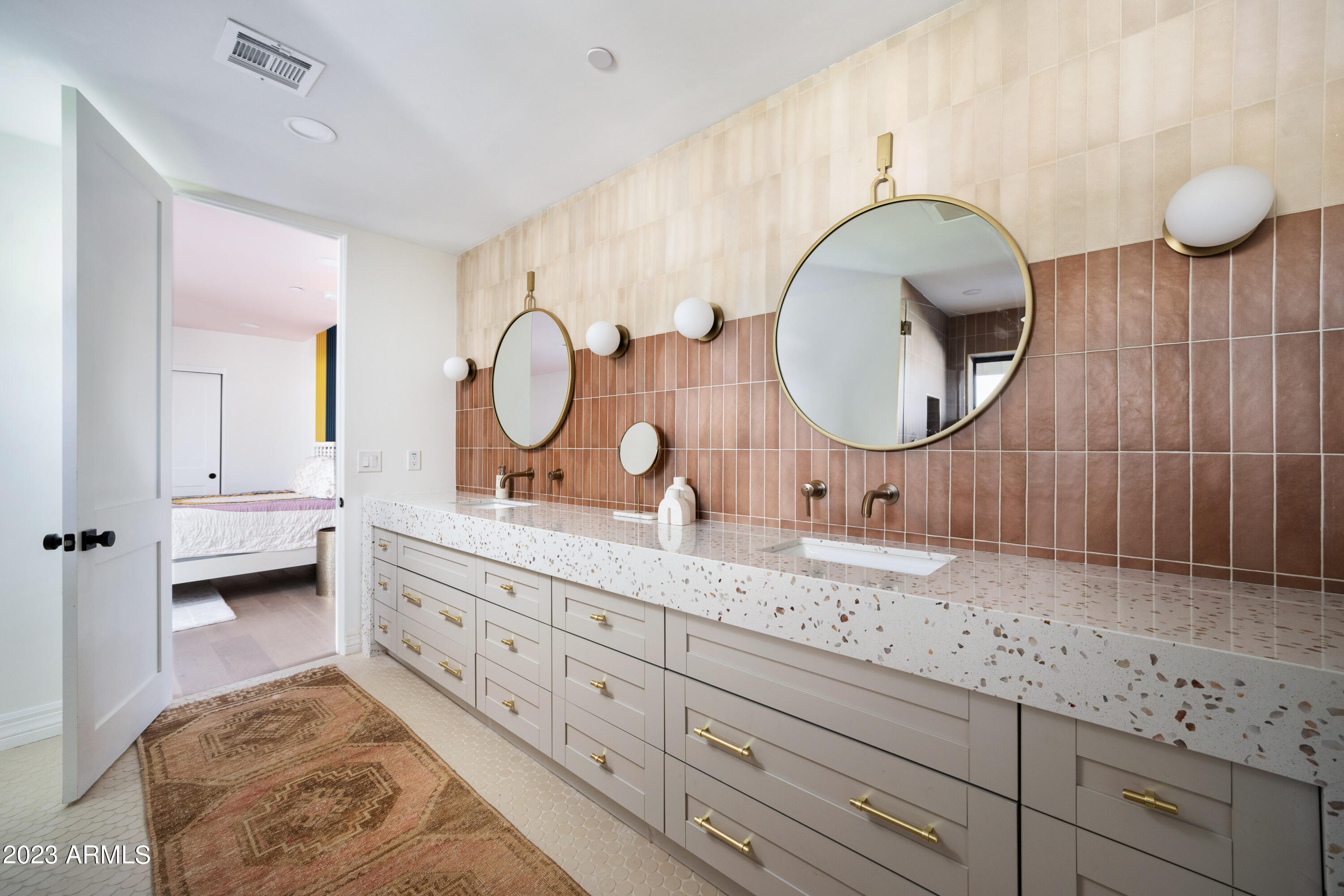 SUNDOWN GARDENS UNIT 2 - Residential