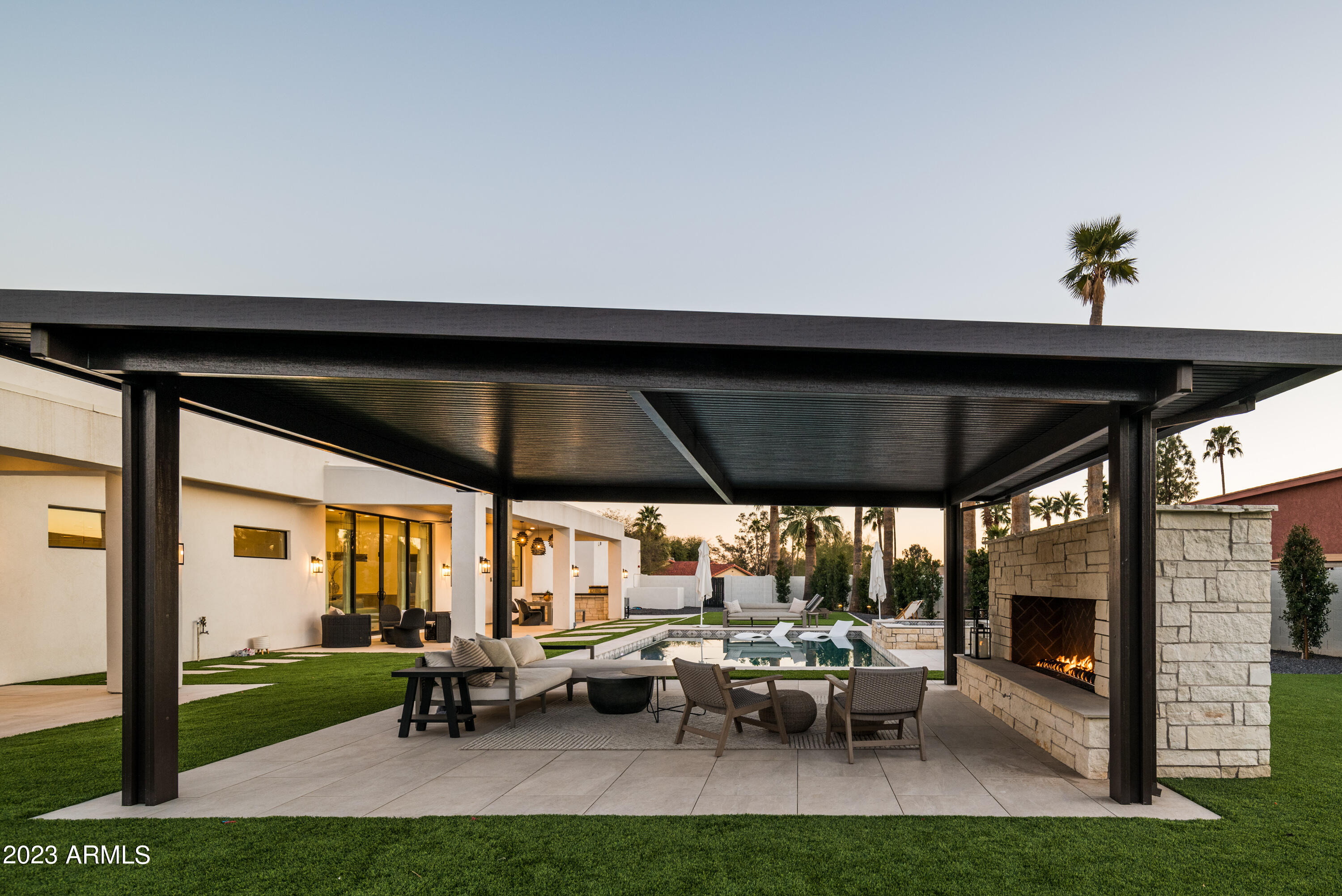 SUNDOWN GARDENS UNIT 2 - Residential