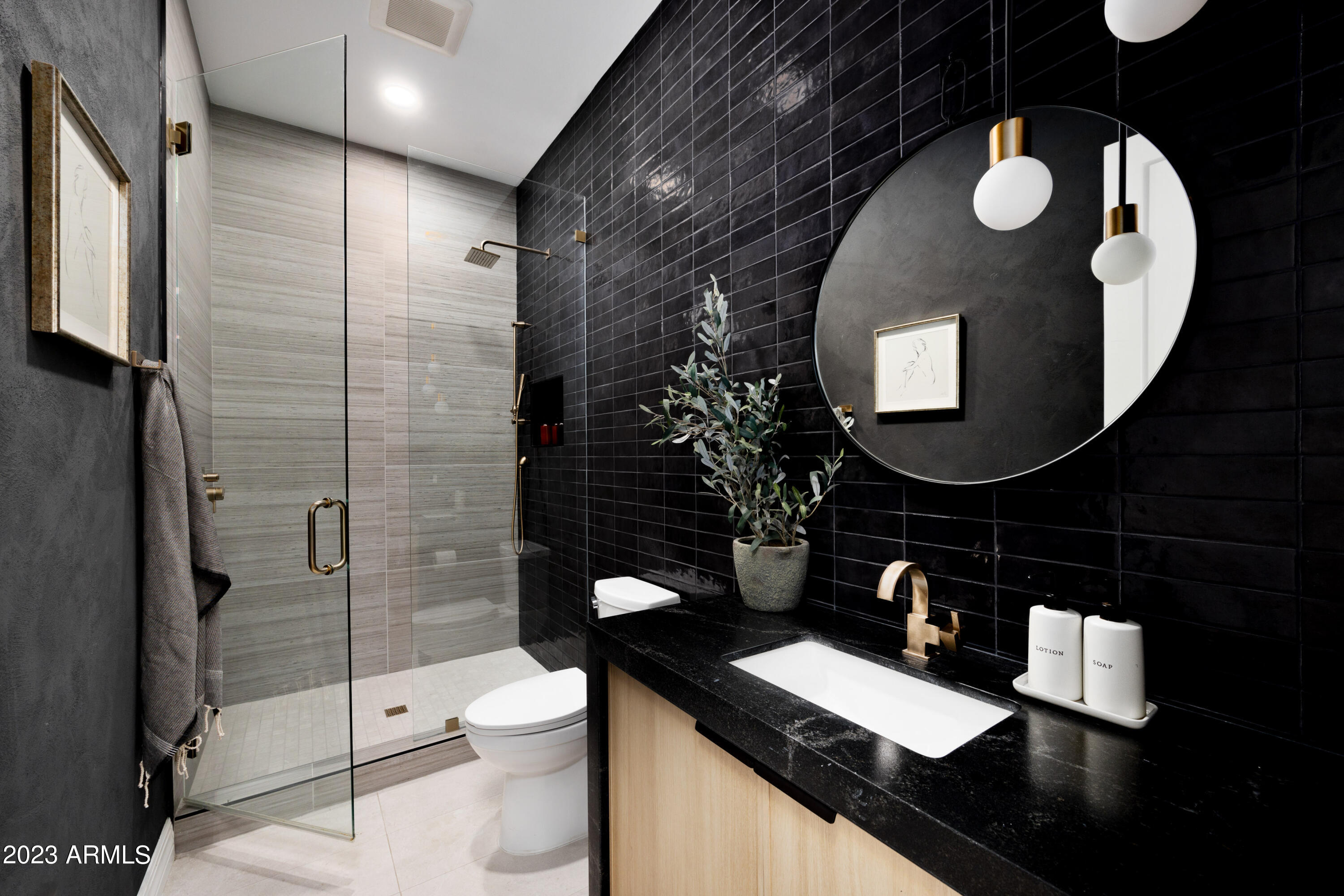 SUNDOWN GARDENS UNIT 2 - Residential