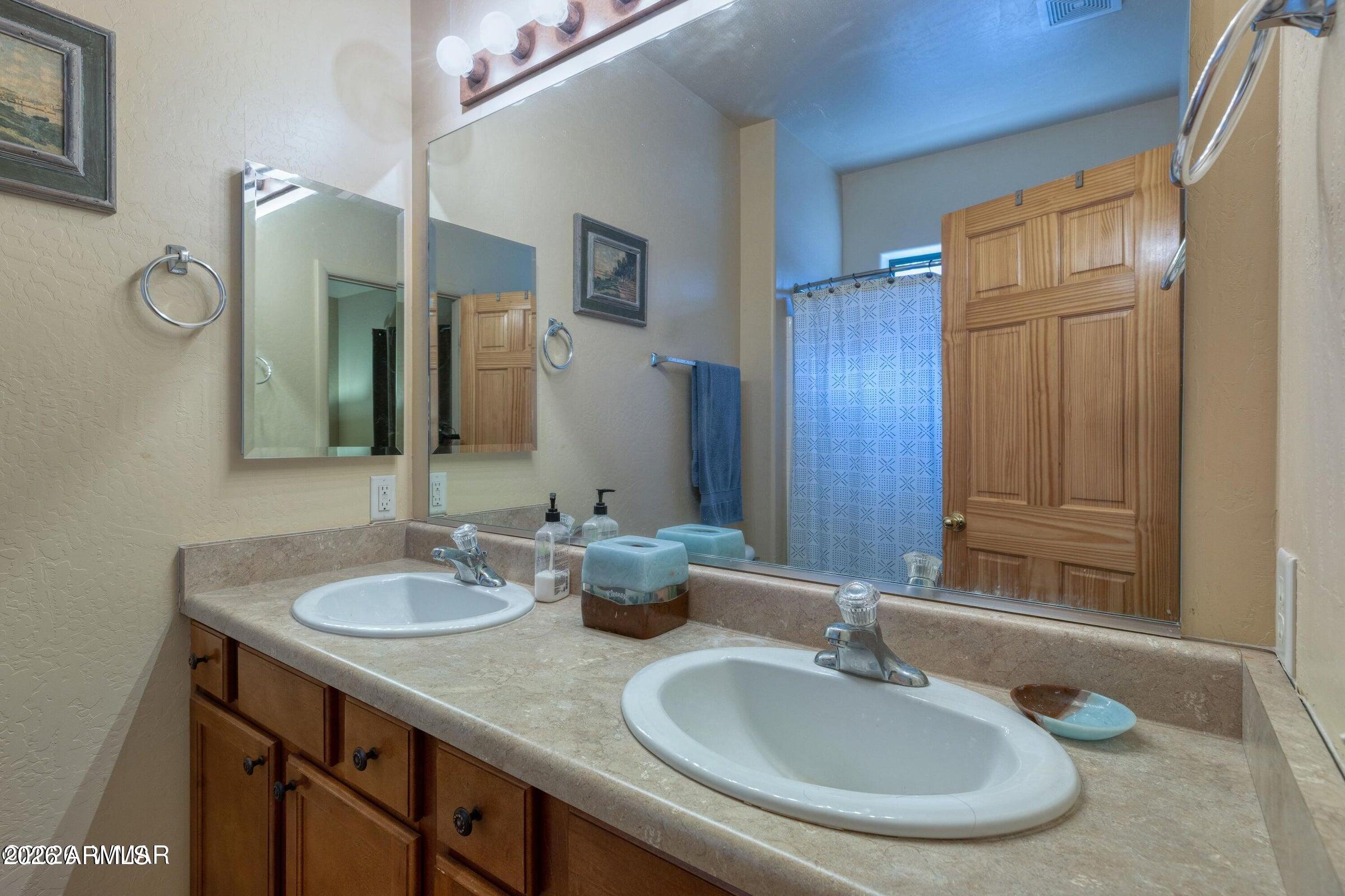 STONE PINES ESTATES - Residential