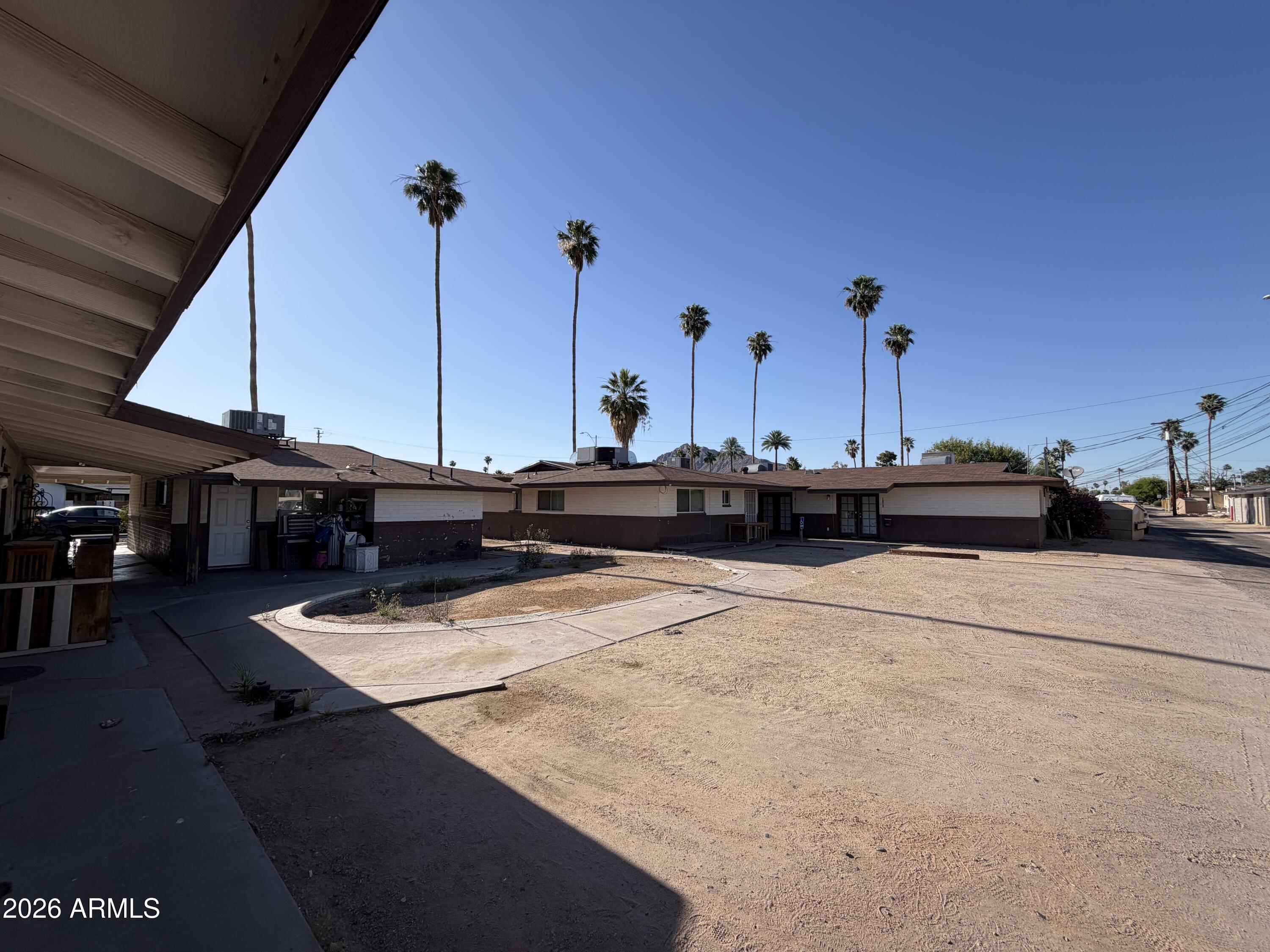 HOLIDAY PARK - Residential Income