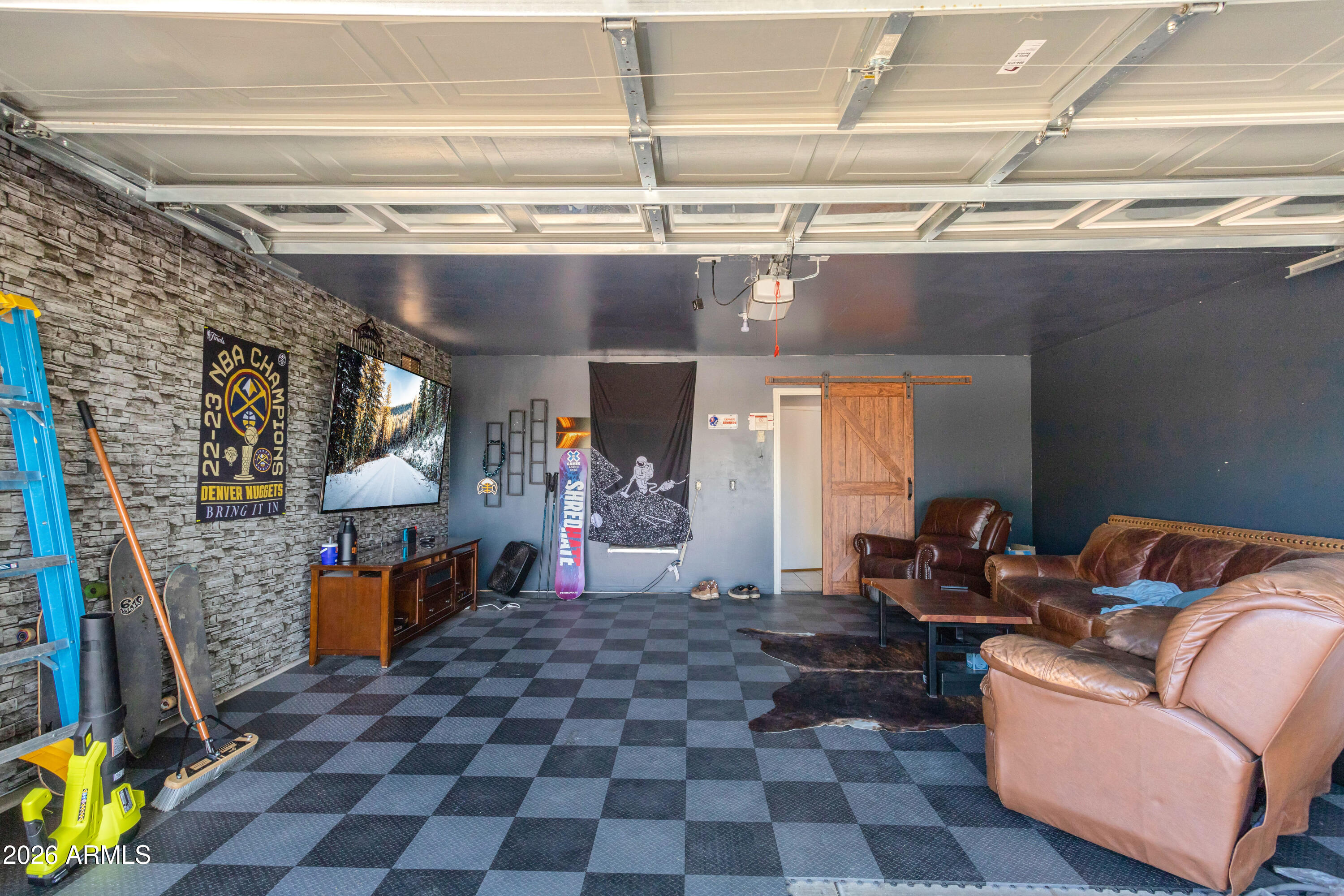 COPPER POINTE - Residential