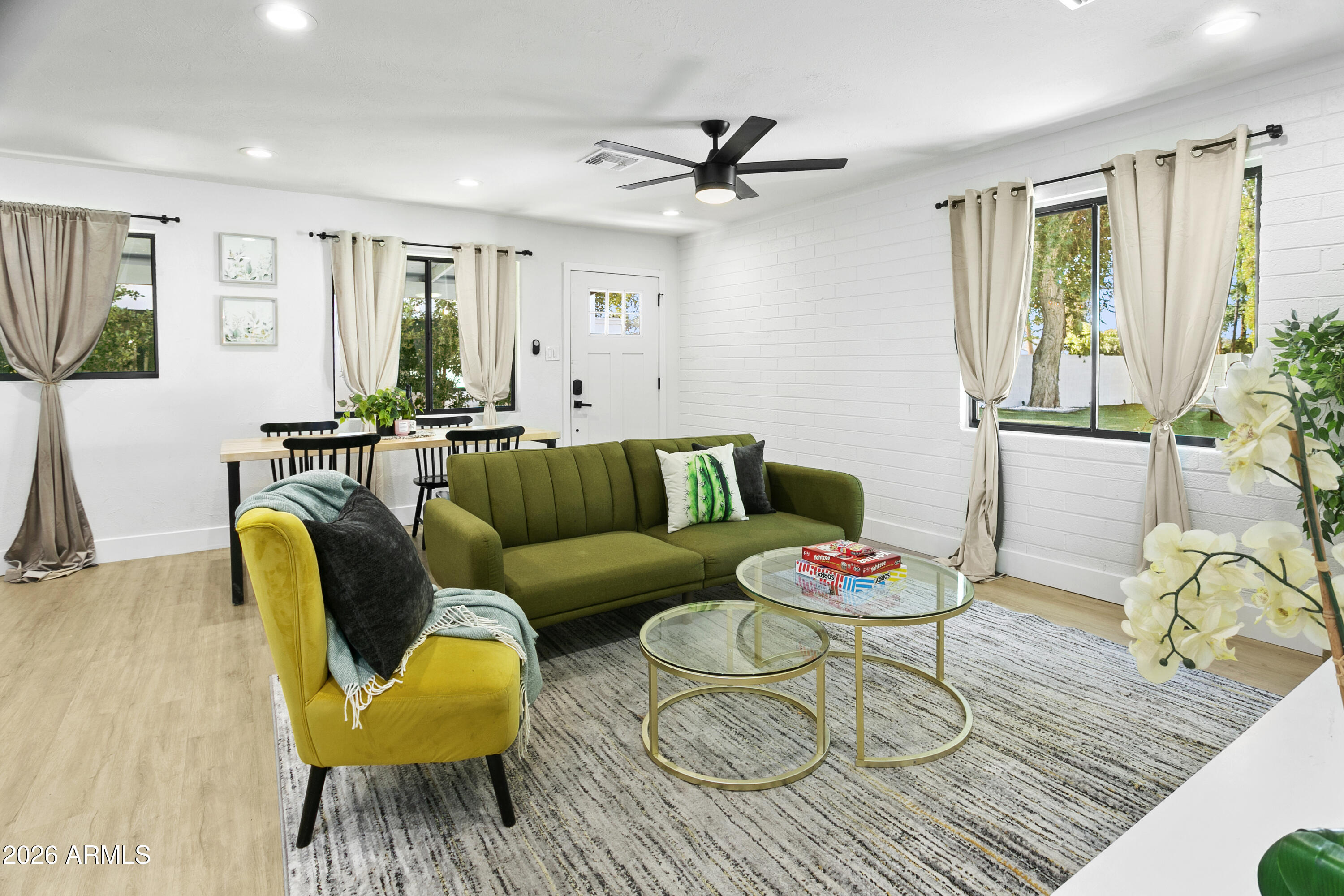 PALO ALTO PARK - Residential Income