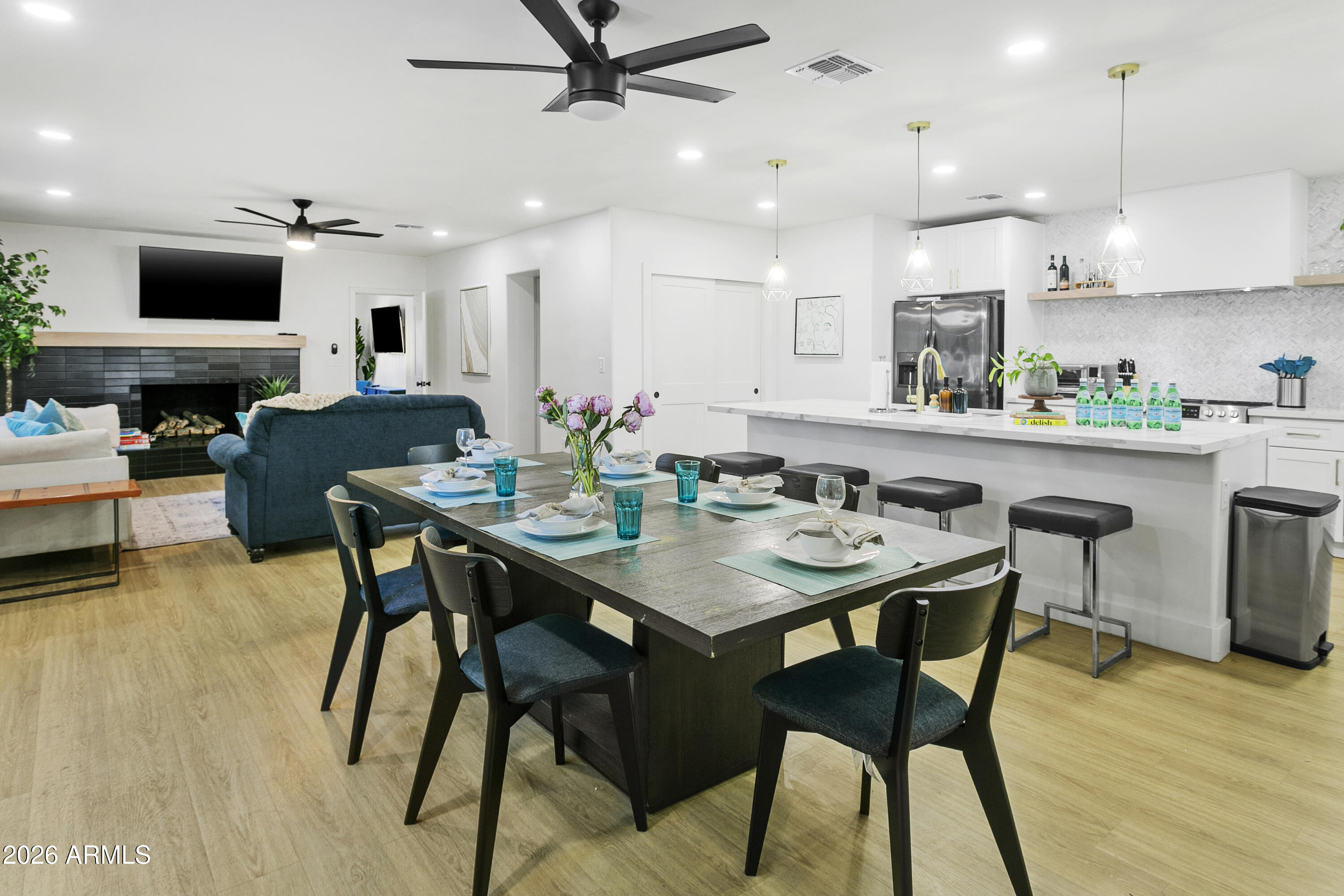 PALO ALTO PARK - Residential Income