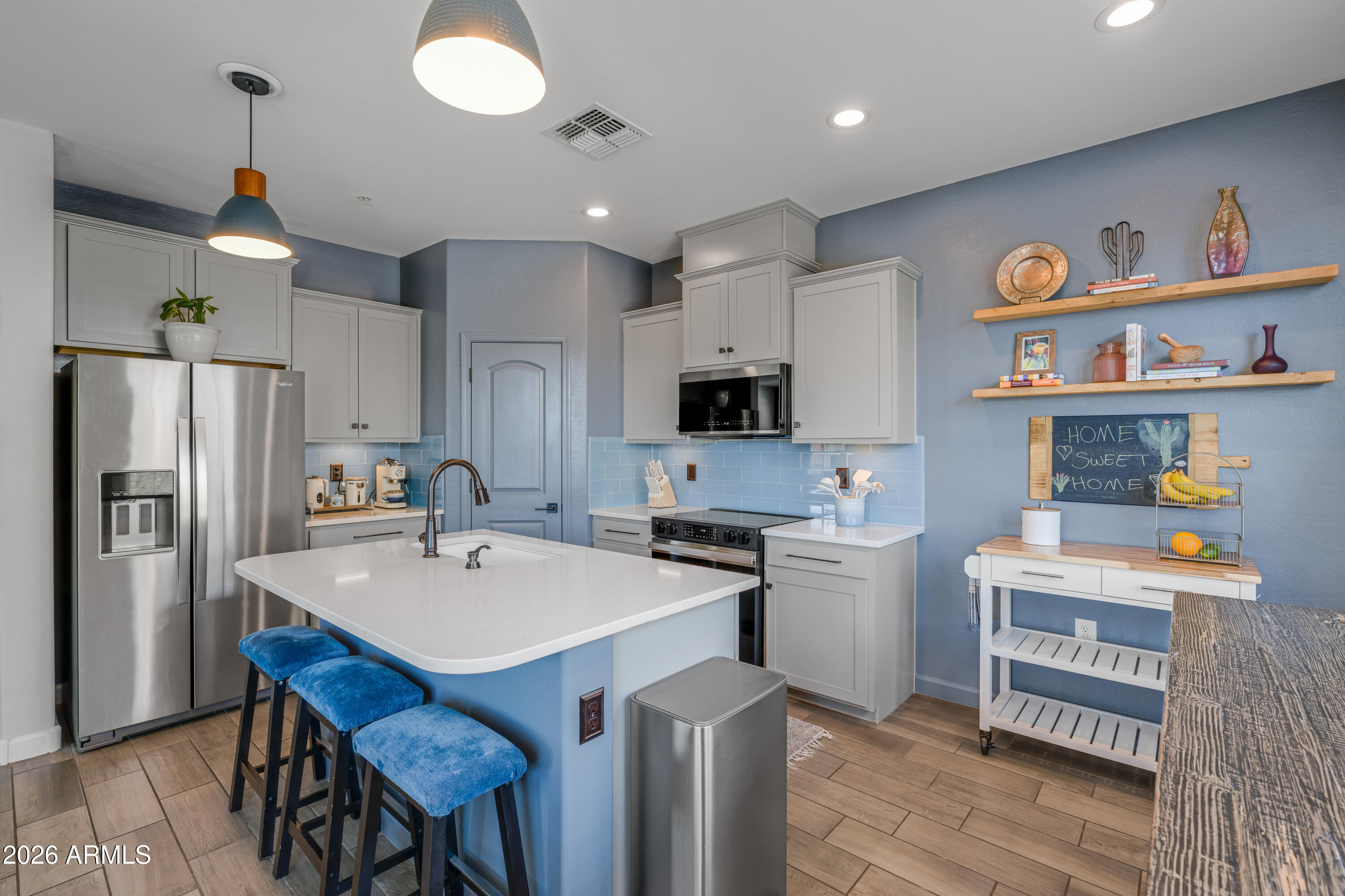 TRE VICINO CONDOMINIUM - Residential
