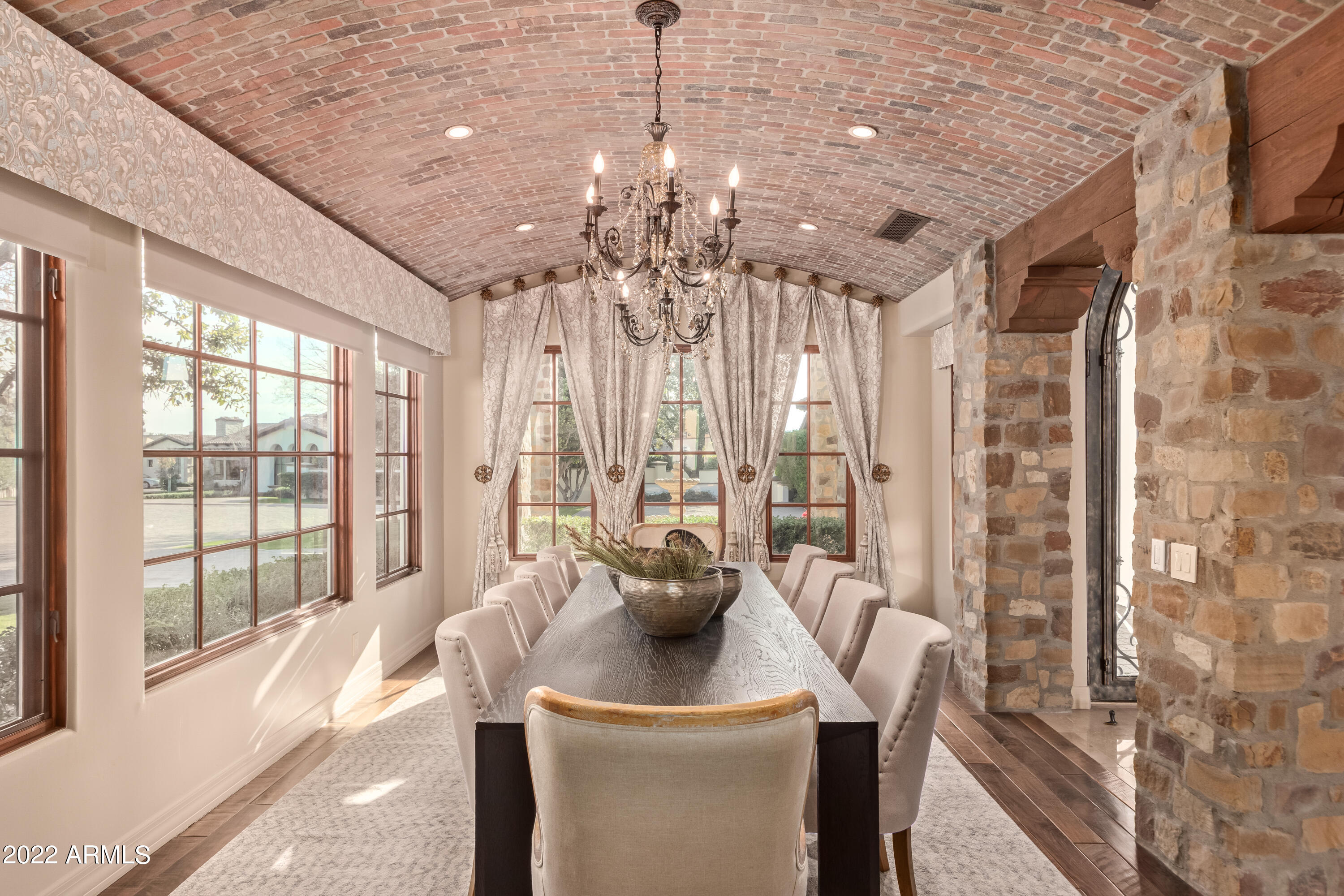 VINEYARDS AT ARCADIA - Residential