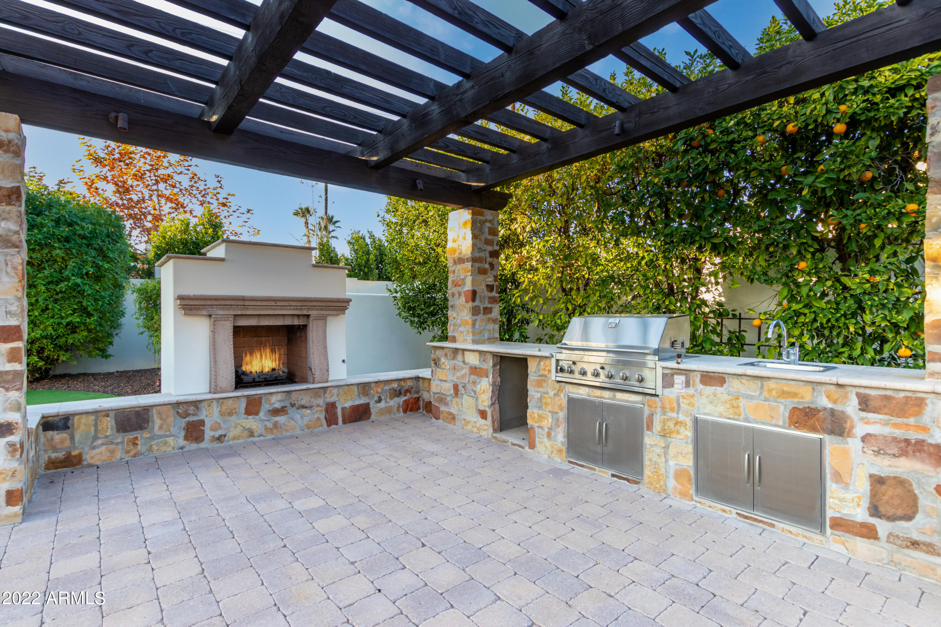 VINEYARDS AT ARCADIA - Residential