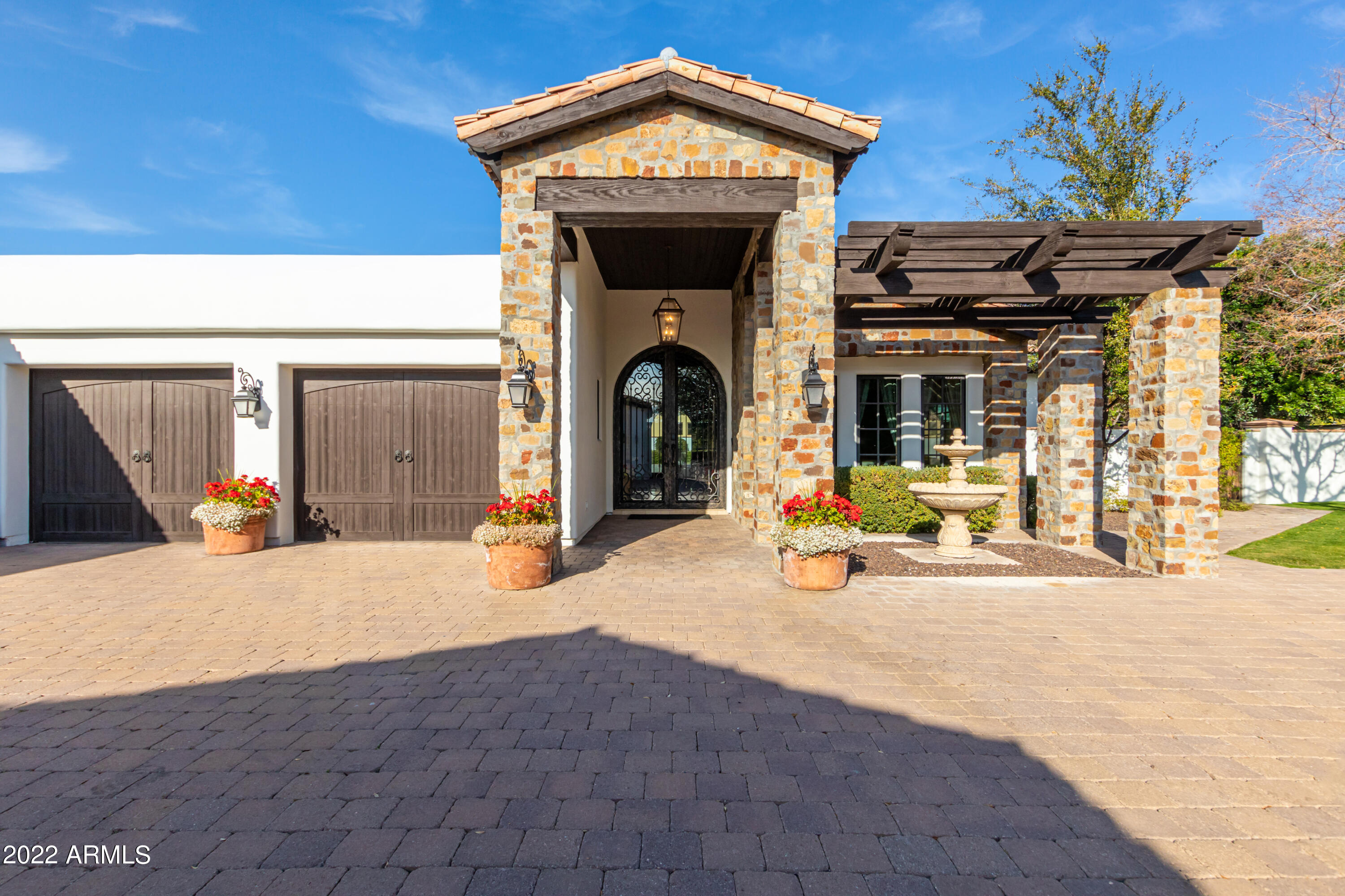 VINEYARDS AT ARCADIA - Residential