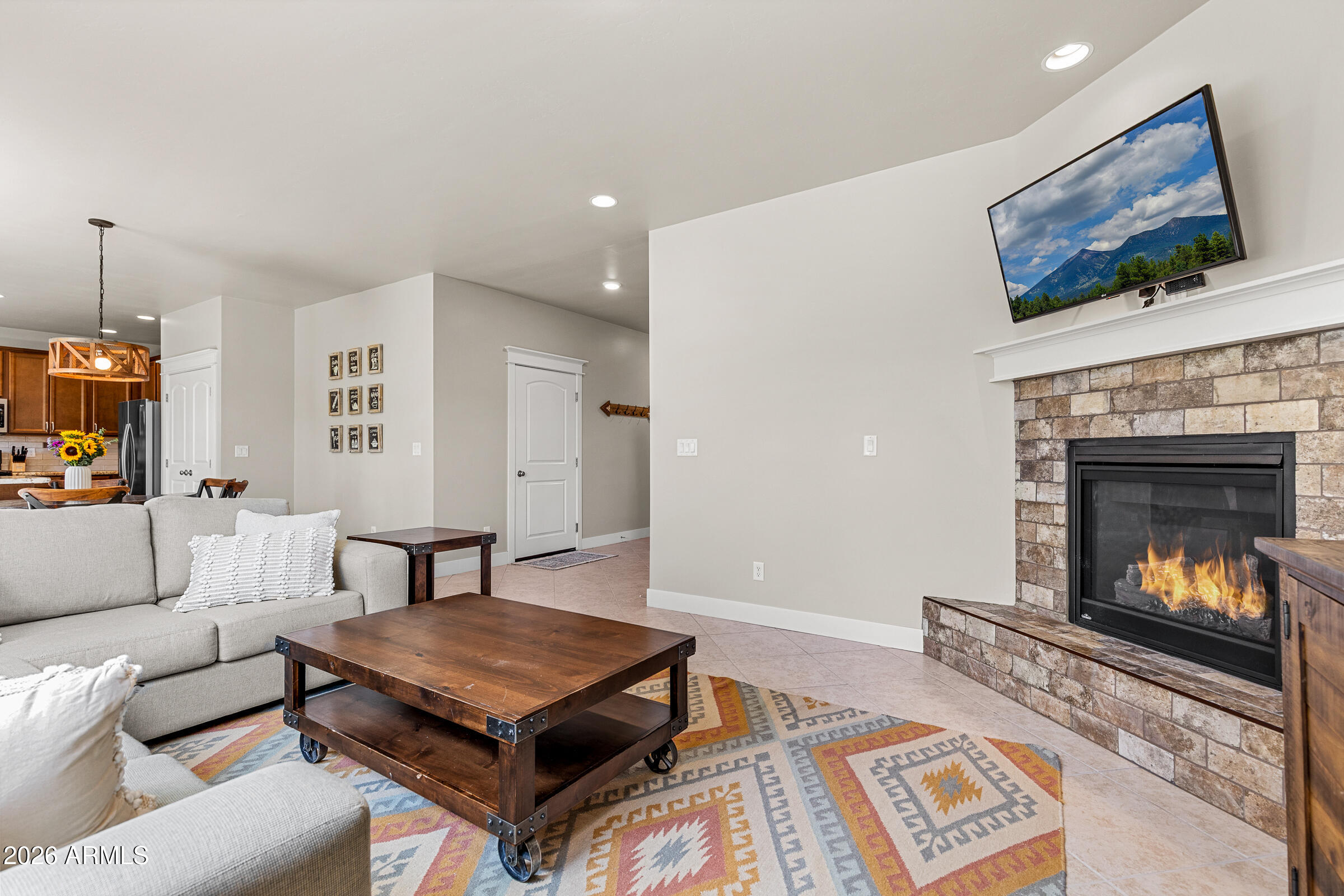 CRESTVIEW - Residential