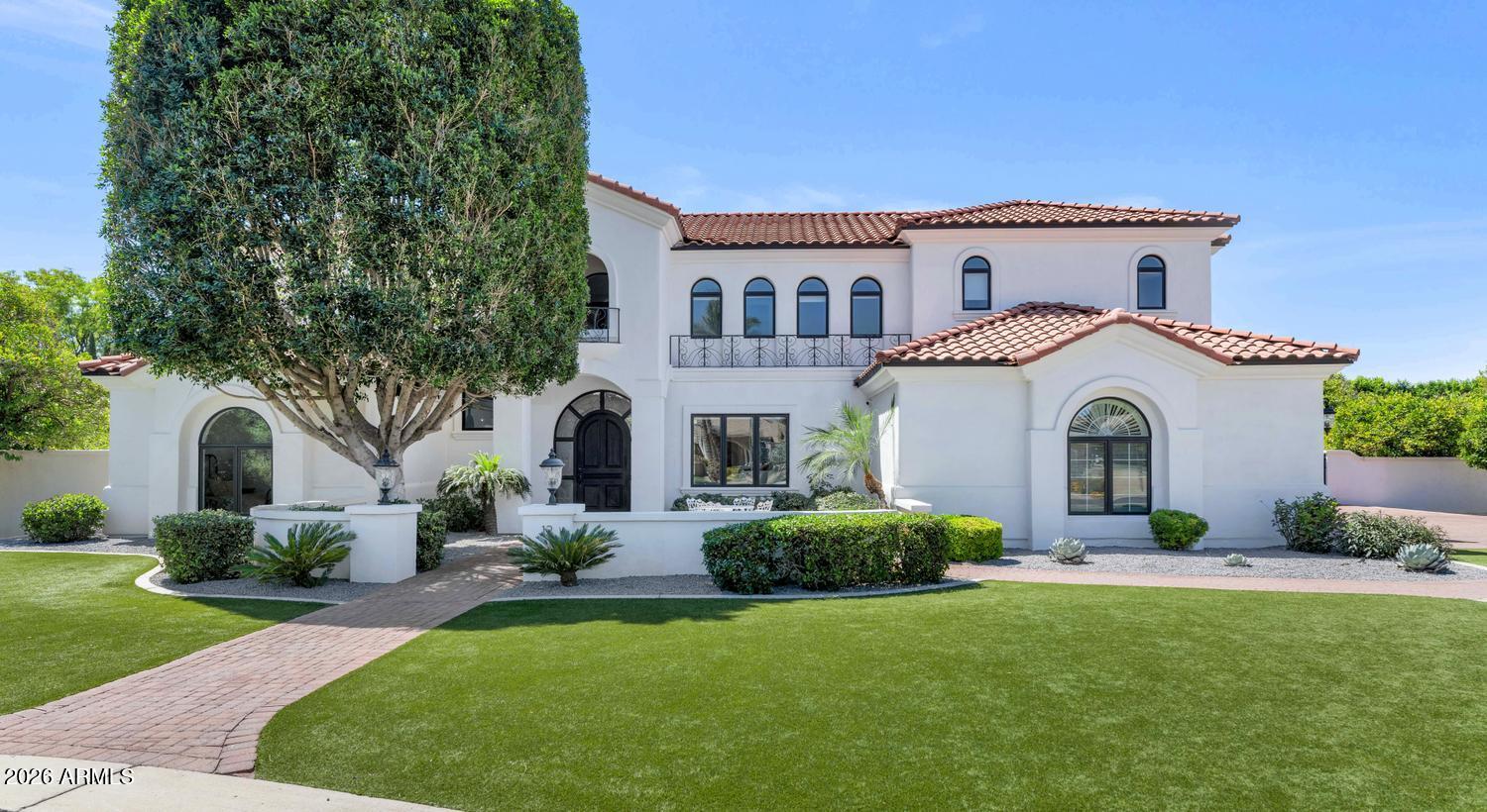 CITRUS MANOR - Residential