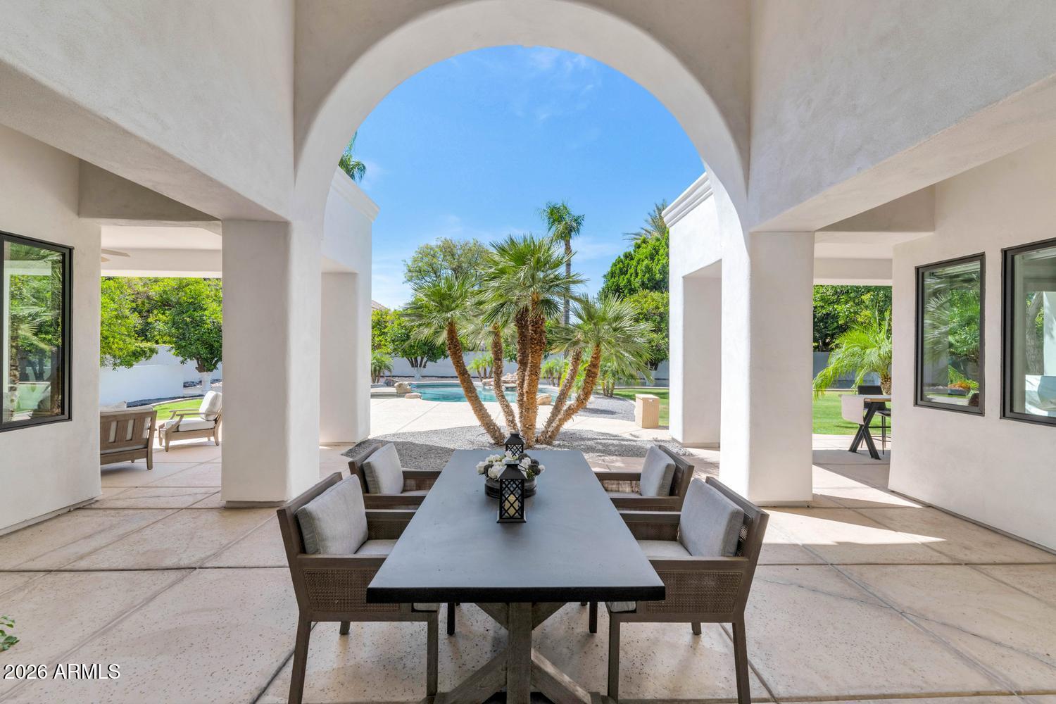 CITRUS MANOR - Residential