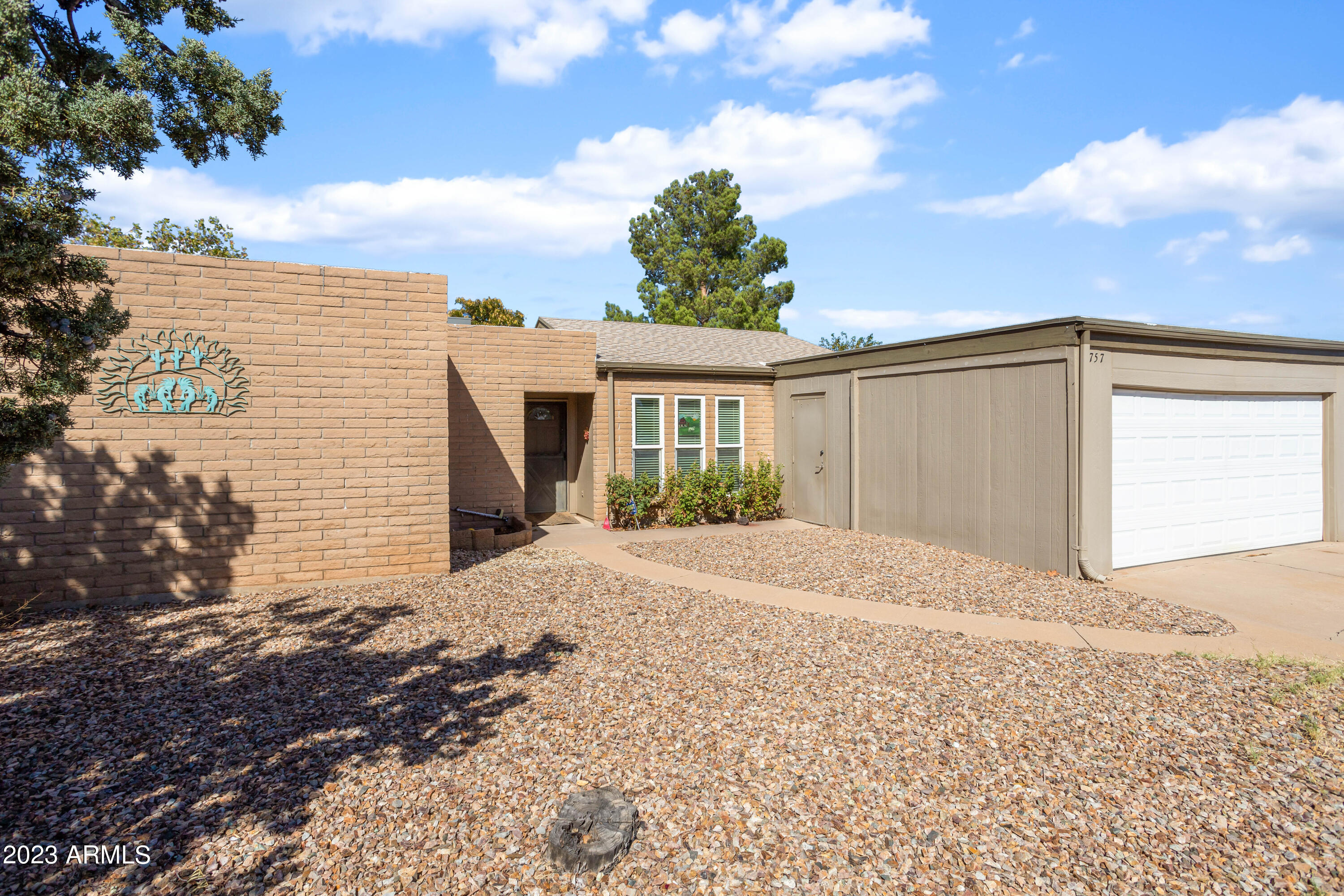 THE MEADOWS - Residential