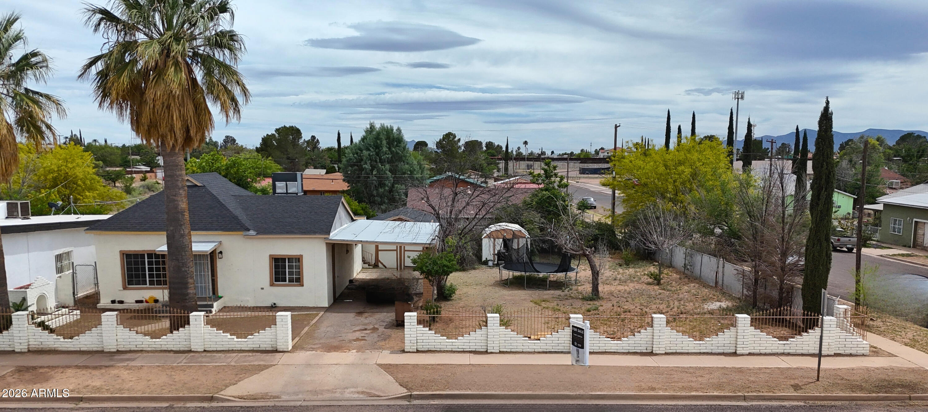 DOUGLAS - Residential