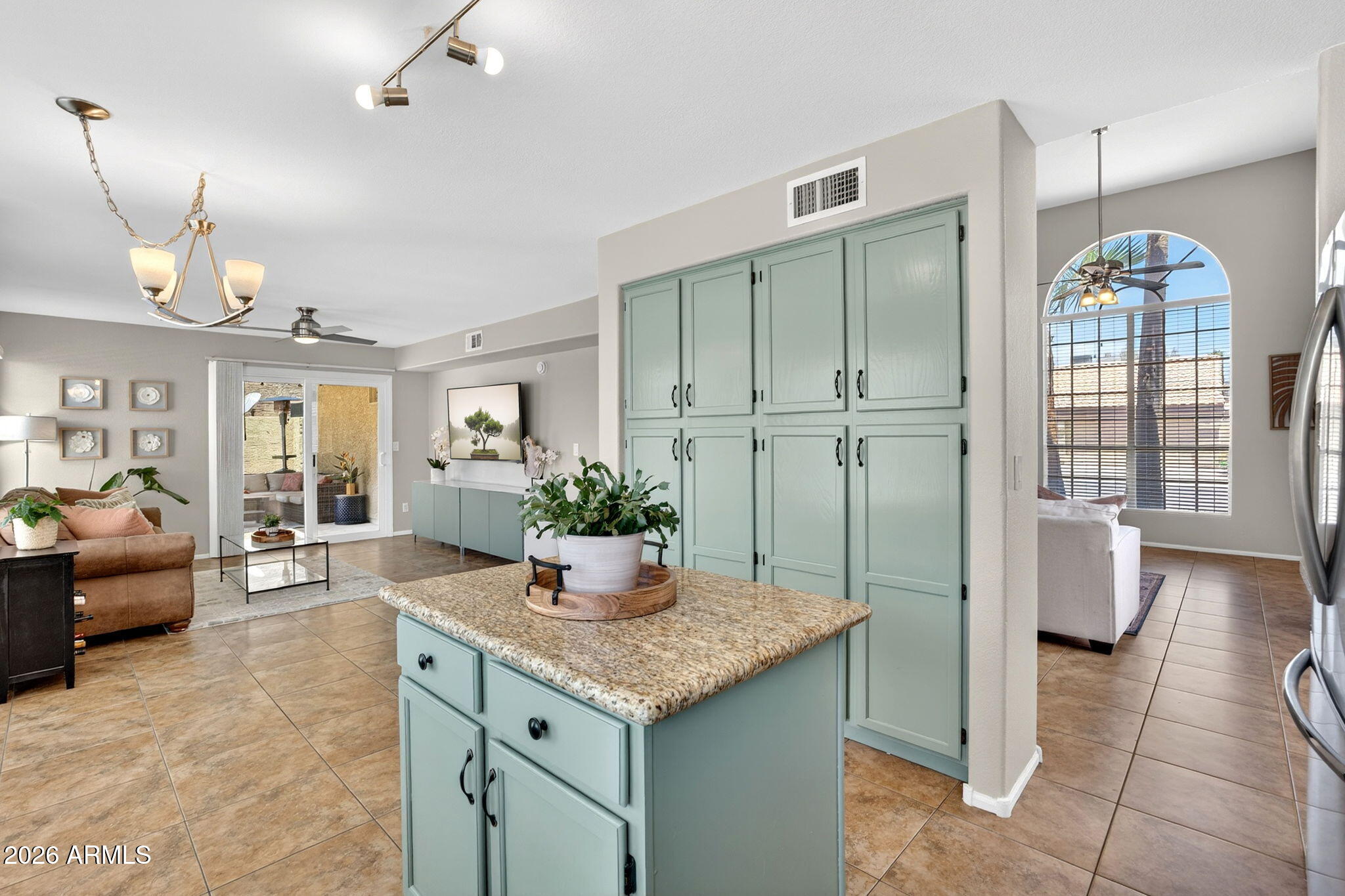 NEWPORT AT MOUNTAINSIDE AMD LOT 1-109 - Residential