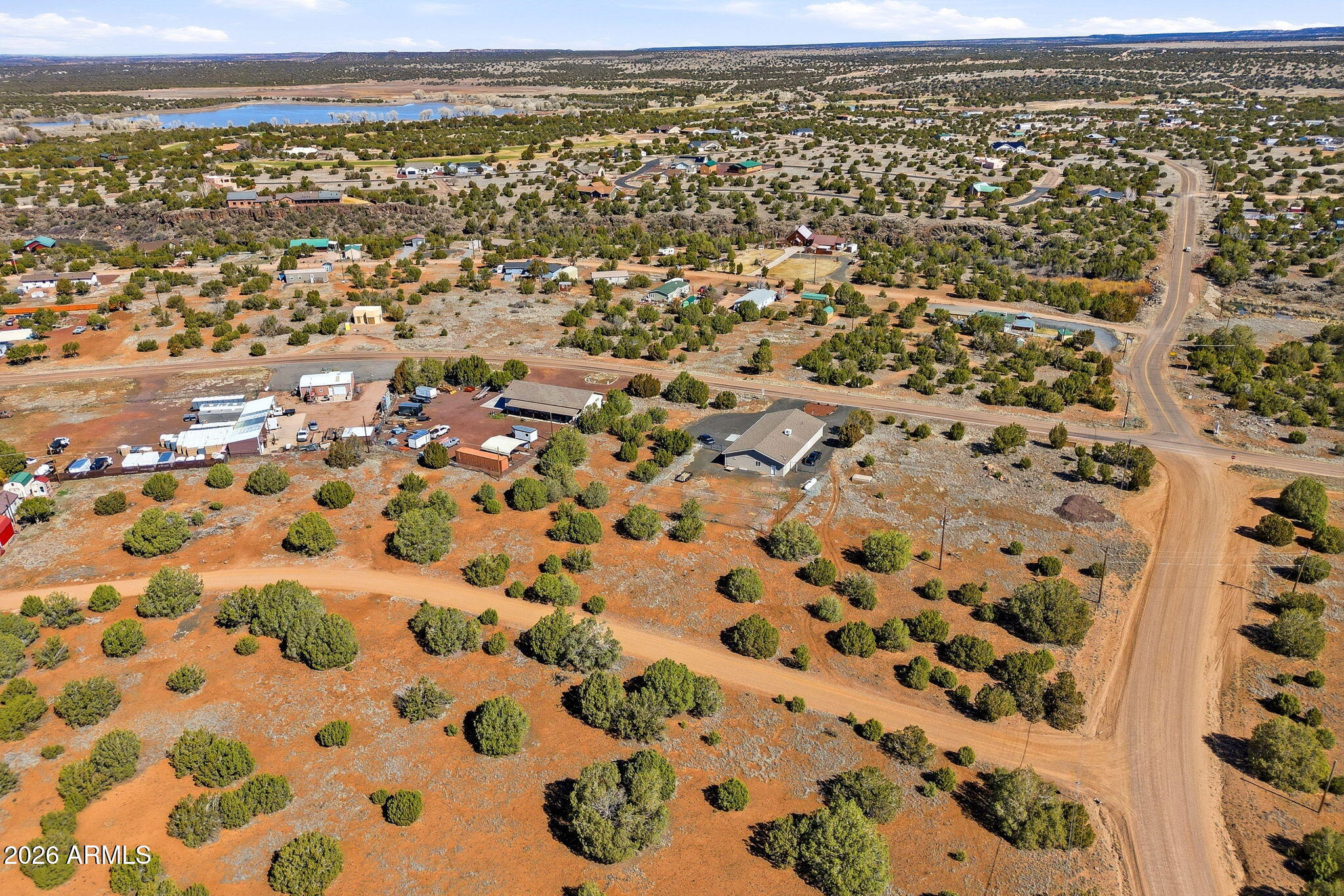 WHITE MOUNTAIN LAKE ESTATES - Land