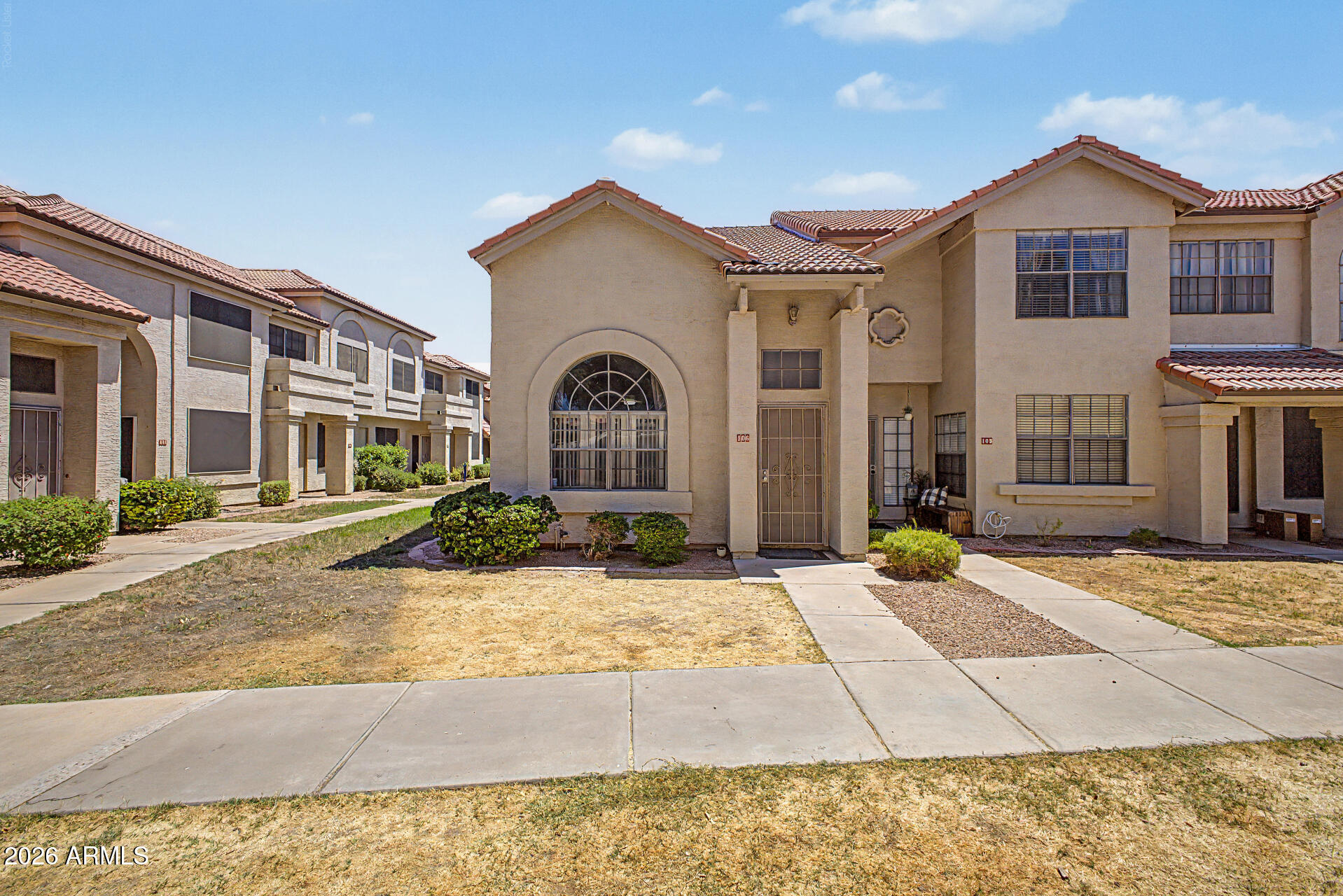 TOWNES AT SOUTH MEADOW - Residential