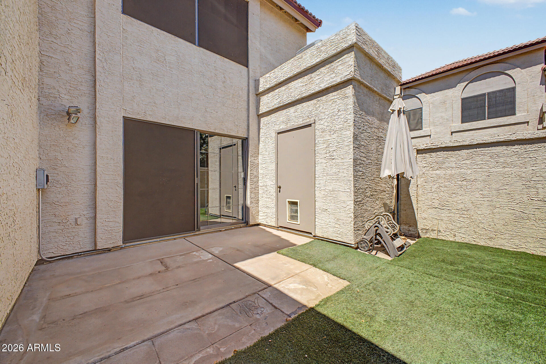 TOWNES AT SOUTH MEADOW - Residential