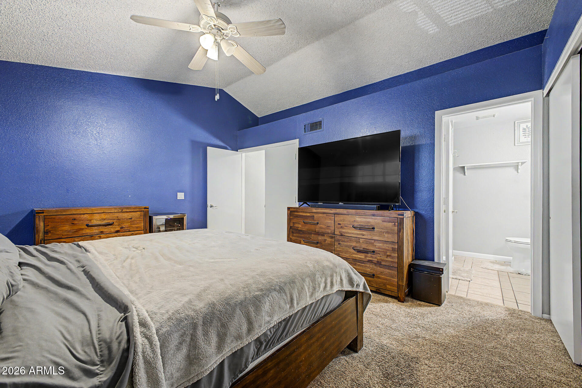 TOWNES AT SOUTH MEADOW - Residential