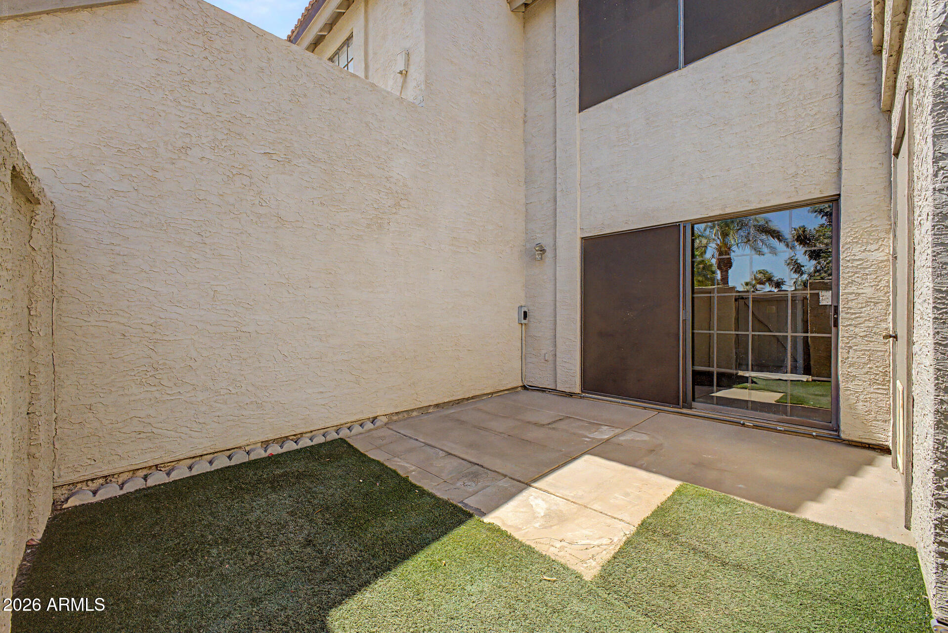TOWNES AT SOUTH MEADOW - Residential