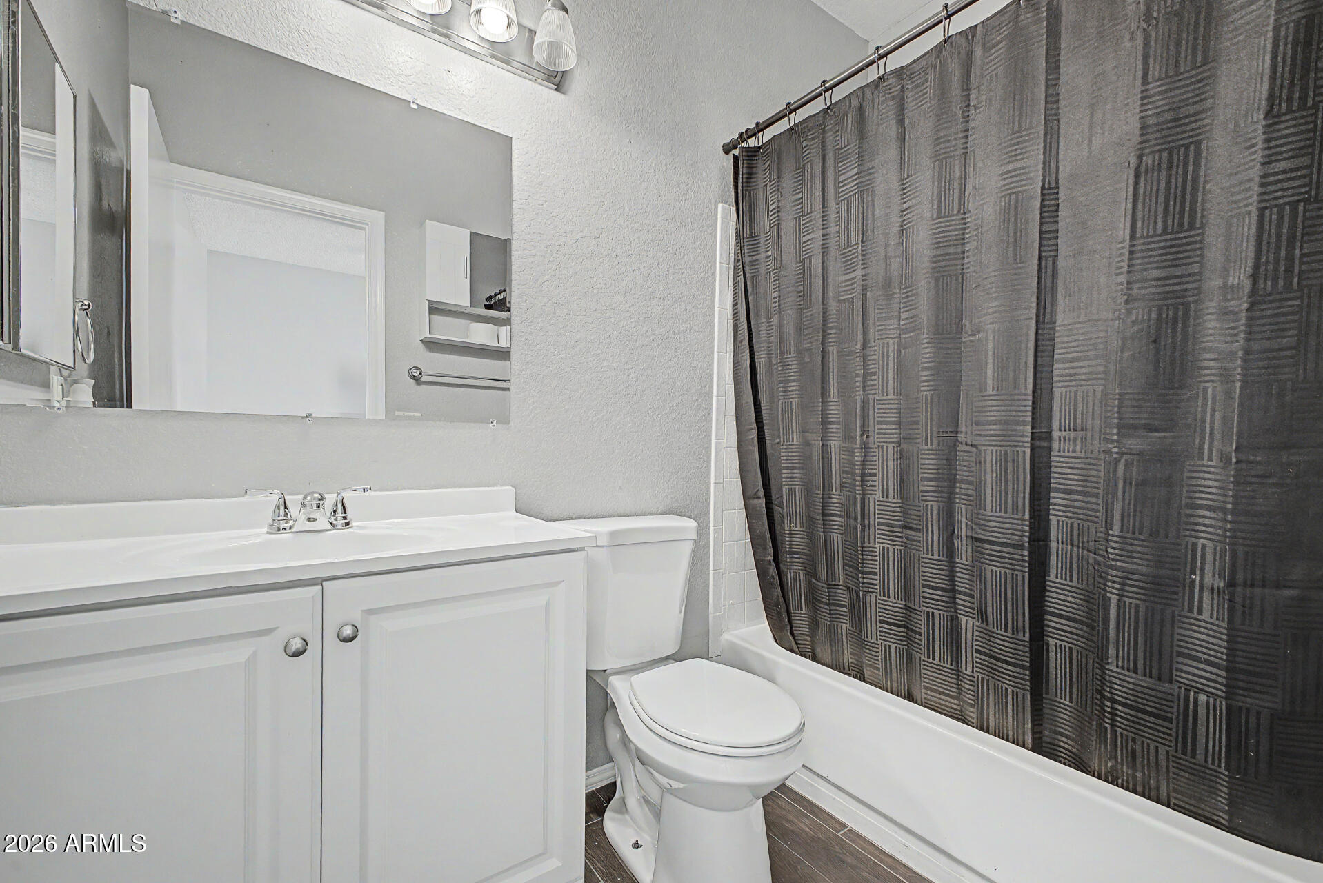 TOWNES AT SOUTH MEADOW - Residential