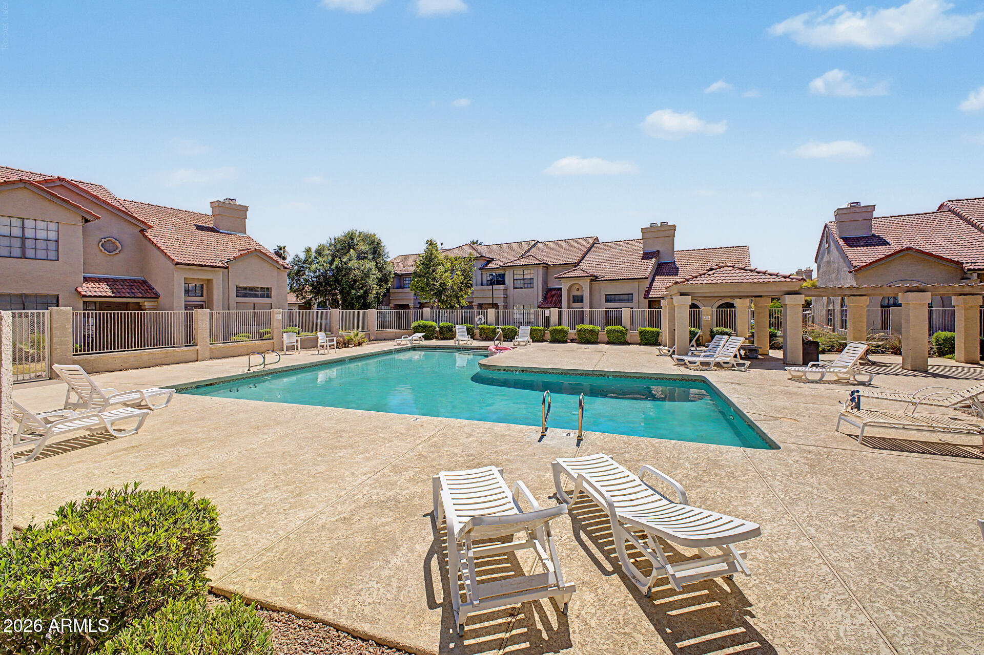 TOWNES AT SOUTH MEADOW - Residential